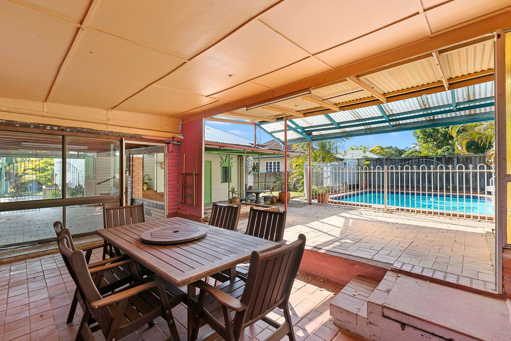 15 Vereker Street, Coopers Plains, QLD 4108