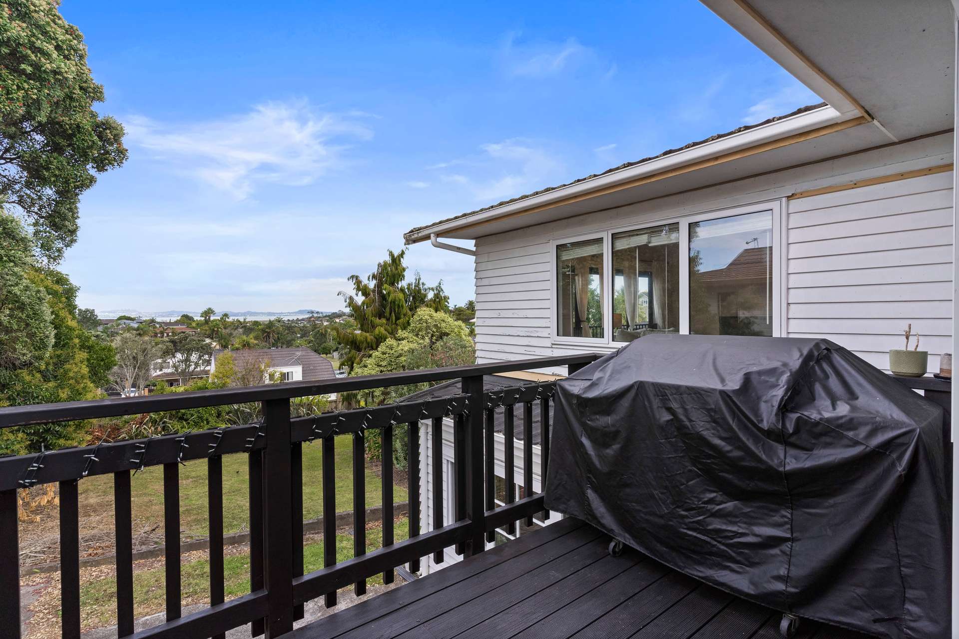 249 Hobsonville Road photo 8