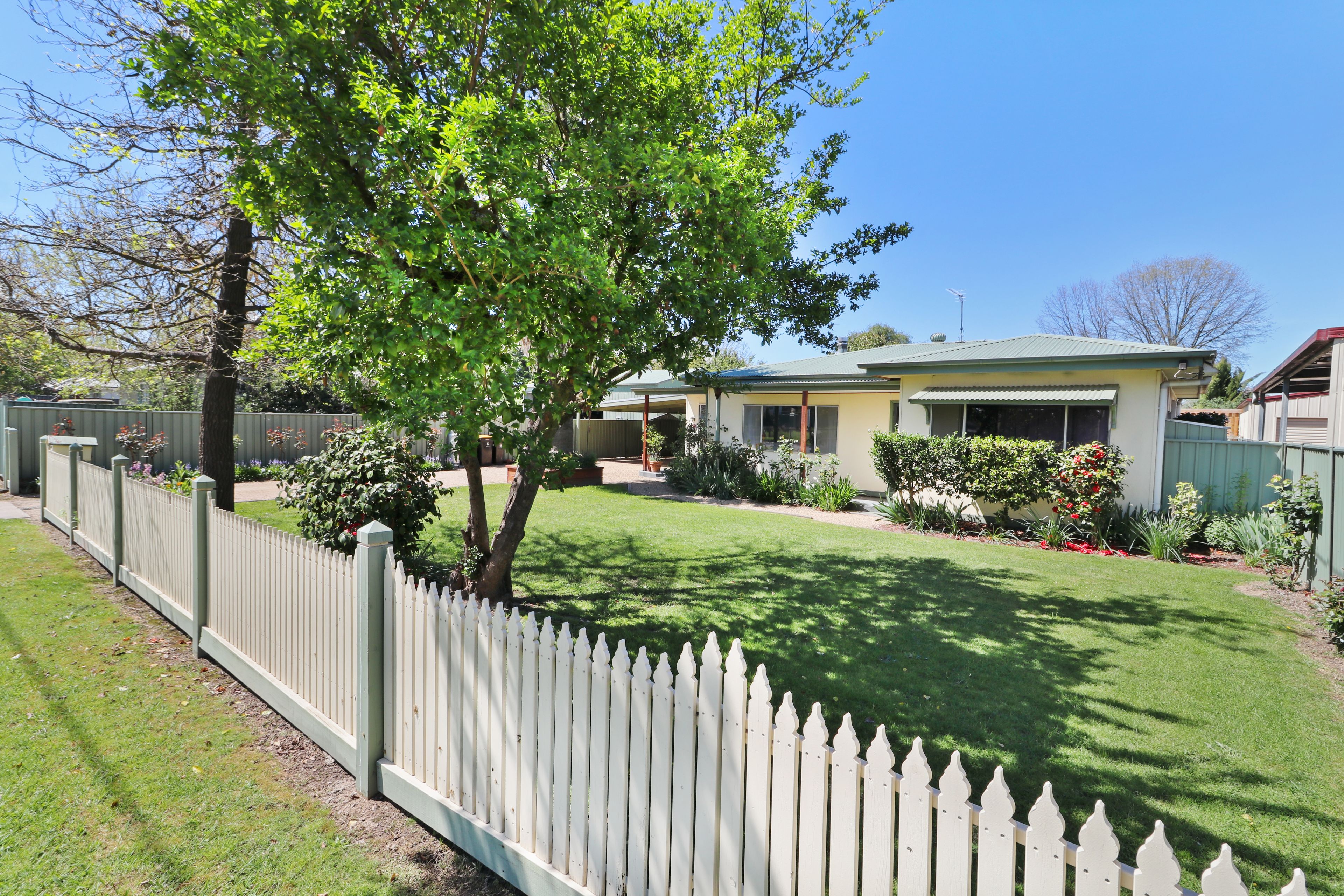 16 Kitchen Street, Mansfield VIC 3722