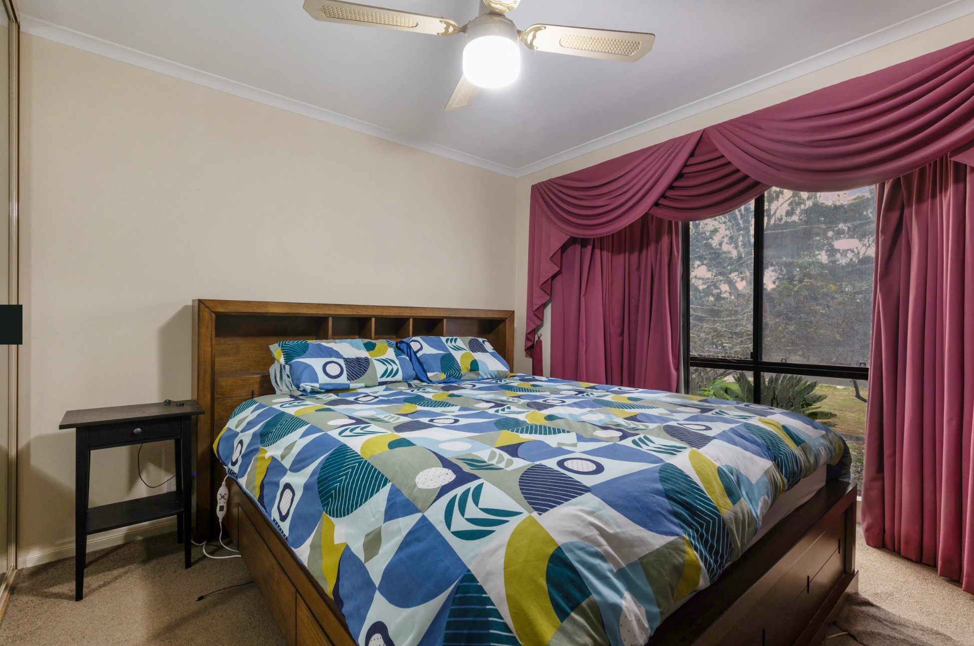 9 Mitchinson Grove, Pooraka, SA 5095