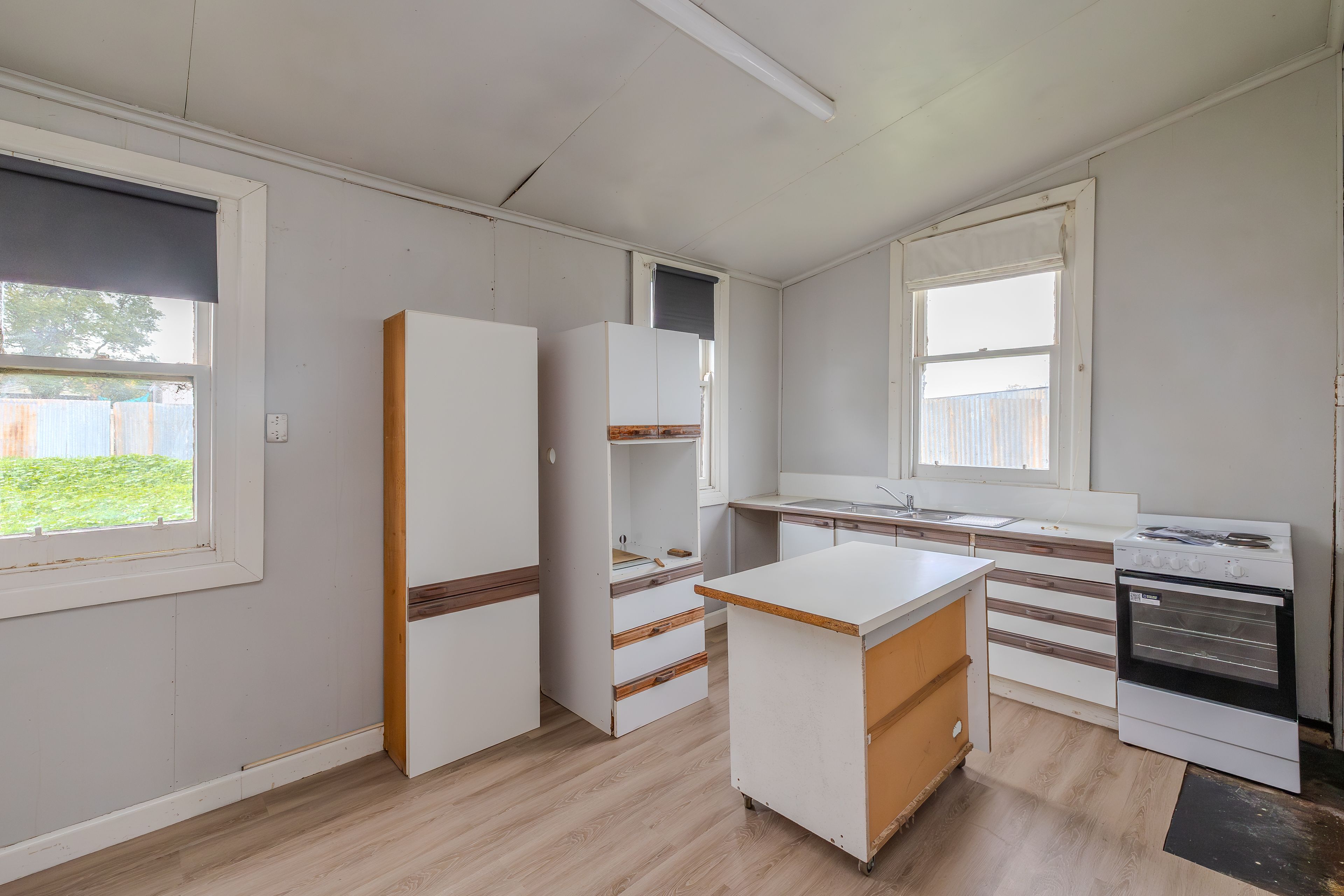 20 Railway Terrace — photo 10 of 11