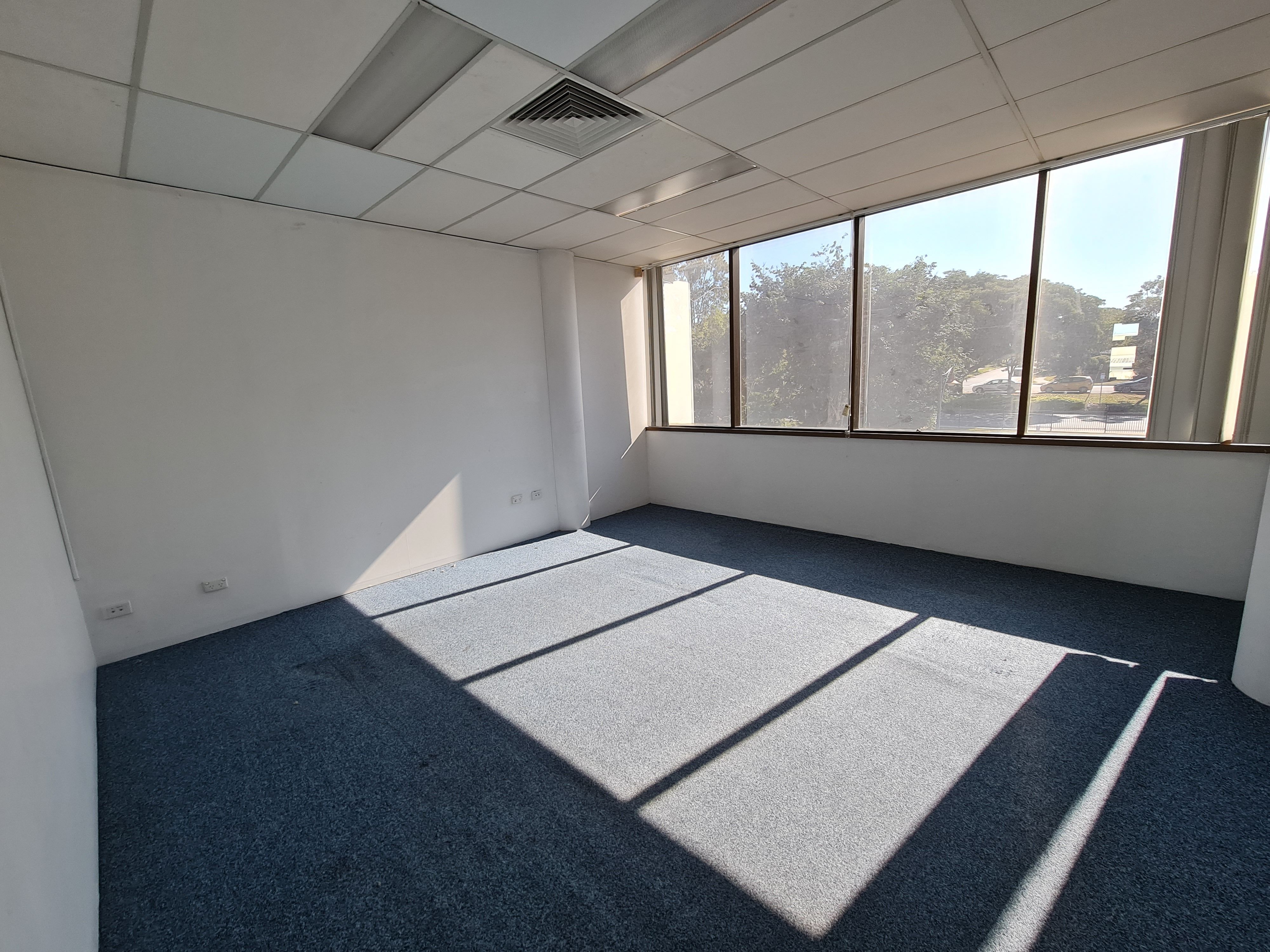 11/84 Wembley Road, Logan Central, QLD 4114