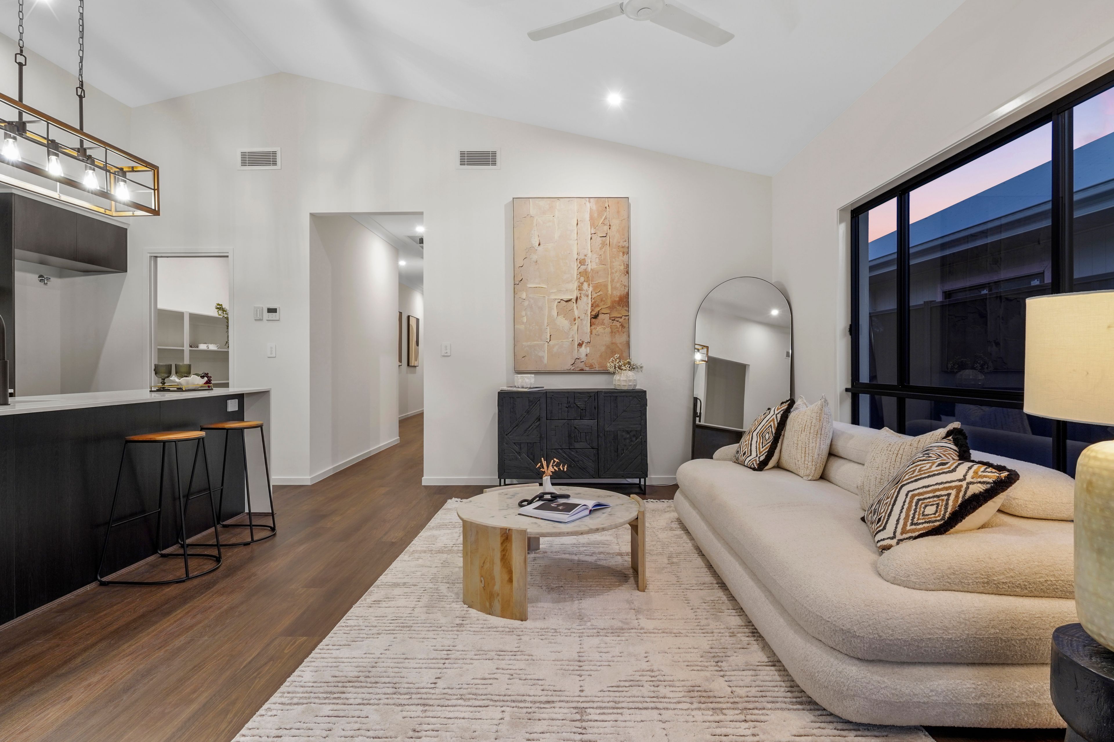 48 Solaris Crescent — photo 3 of 27