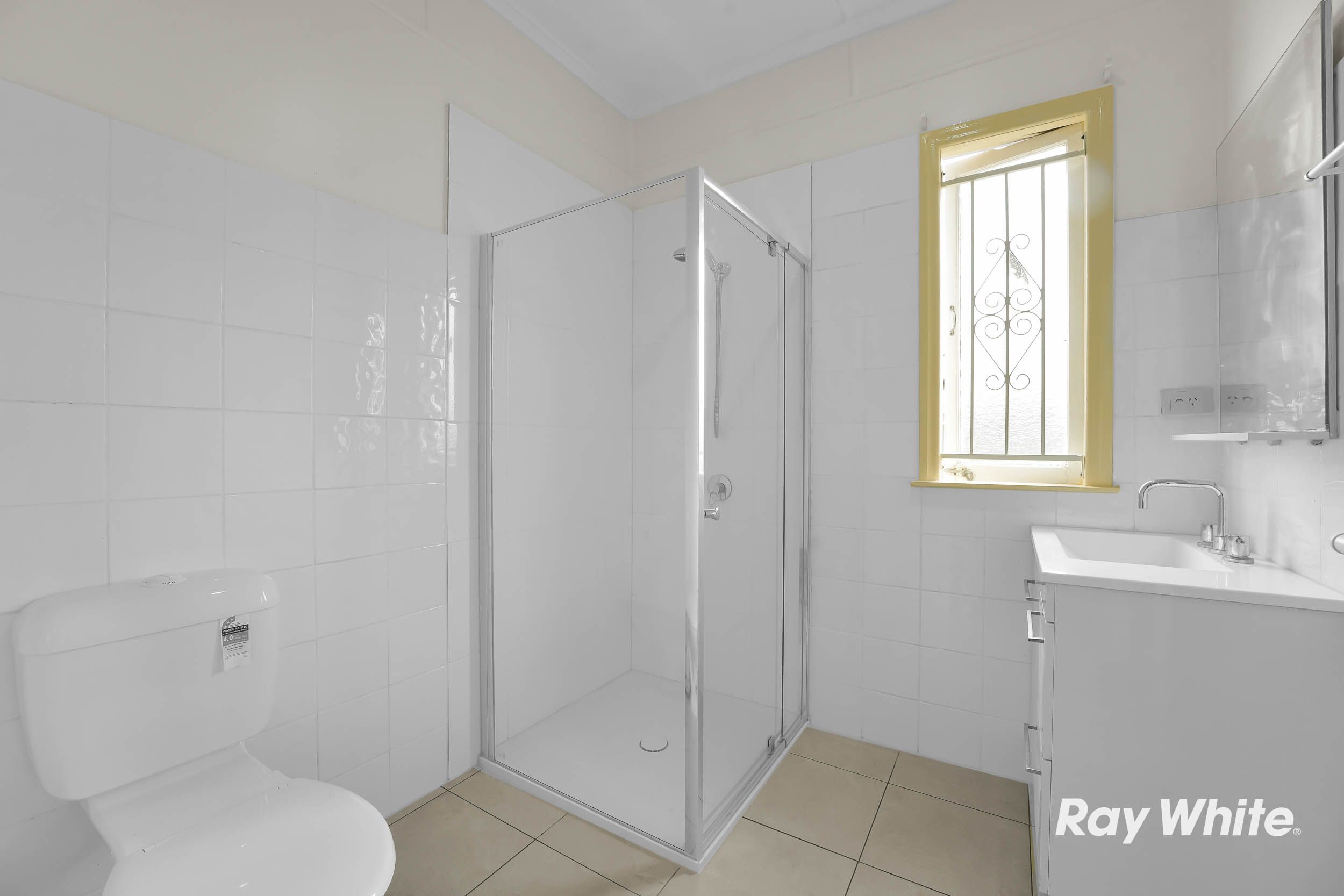 83 Rowe Terrace — photo 9 of 12
