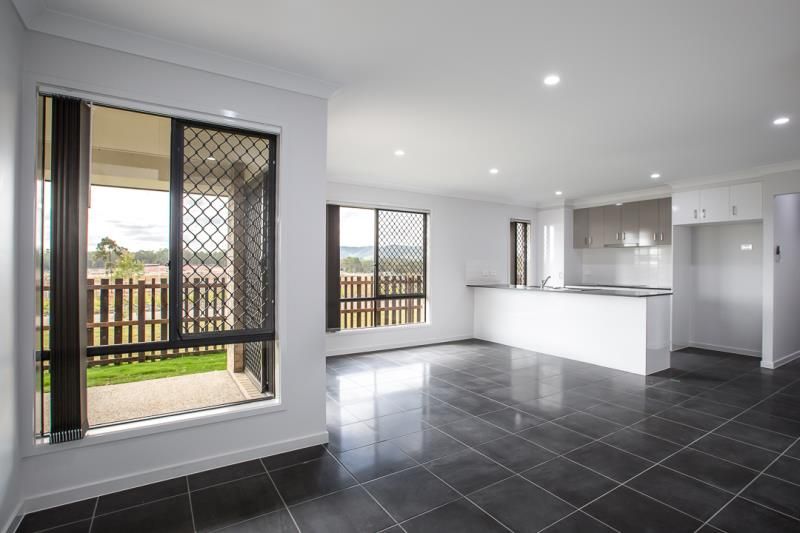 18 Gossan Circuit, Yarrabilba, QLD 4207