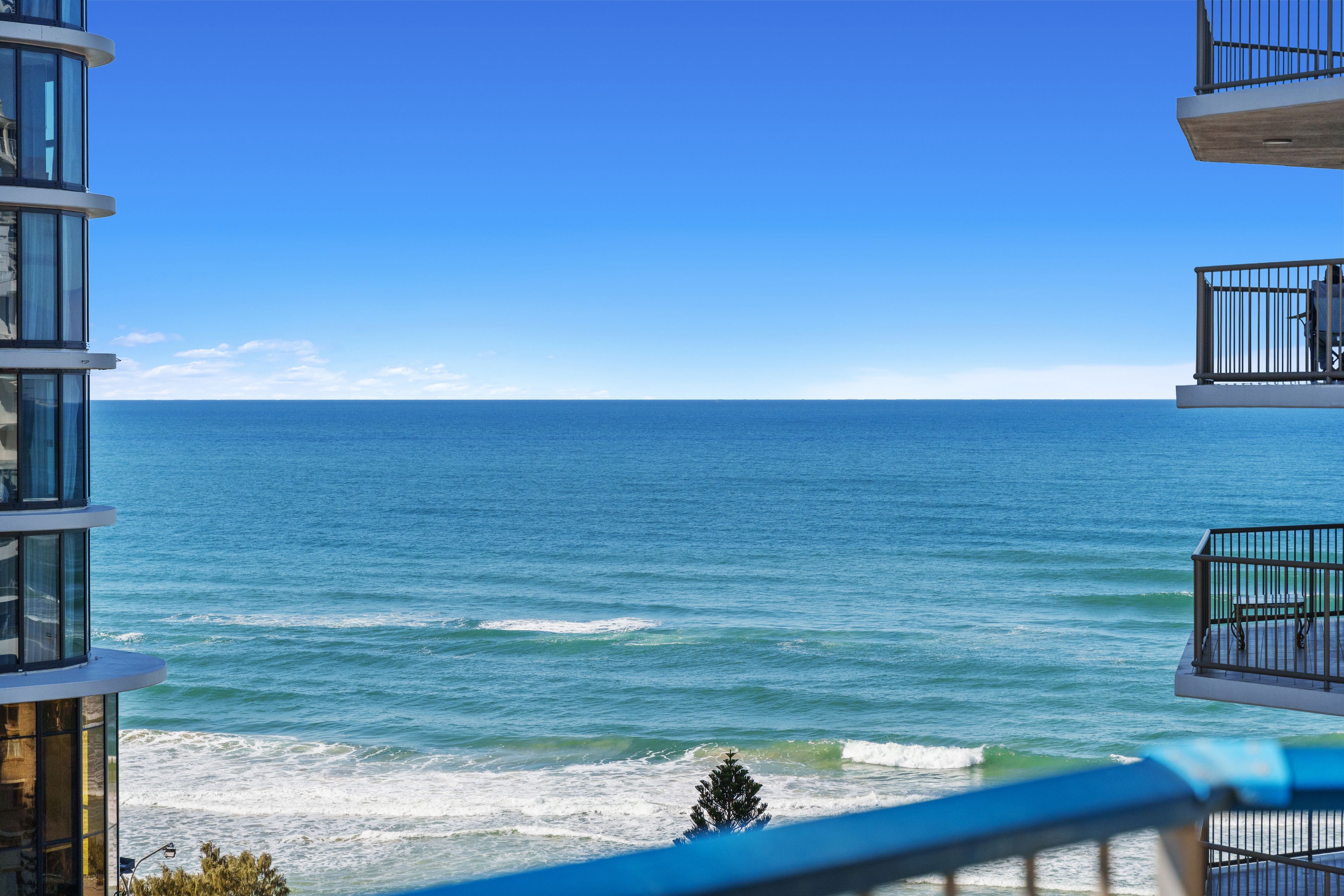111/3263 Surfers Paradise Boulevard — photo 8 of 22