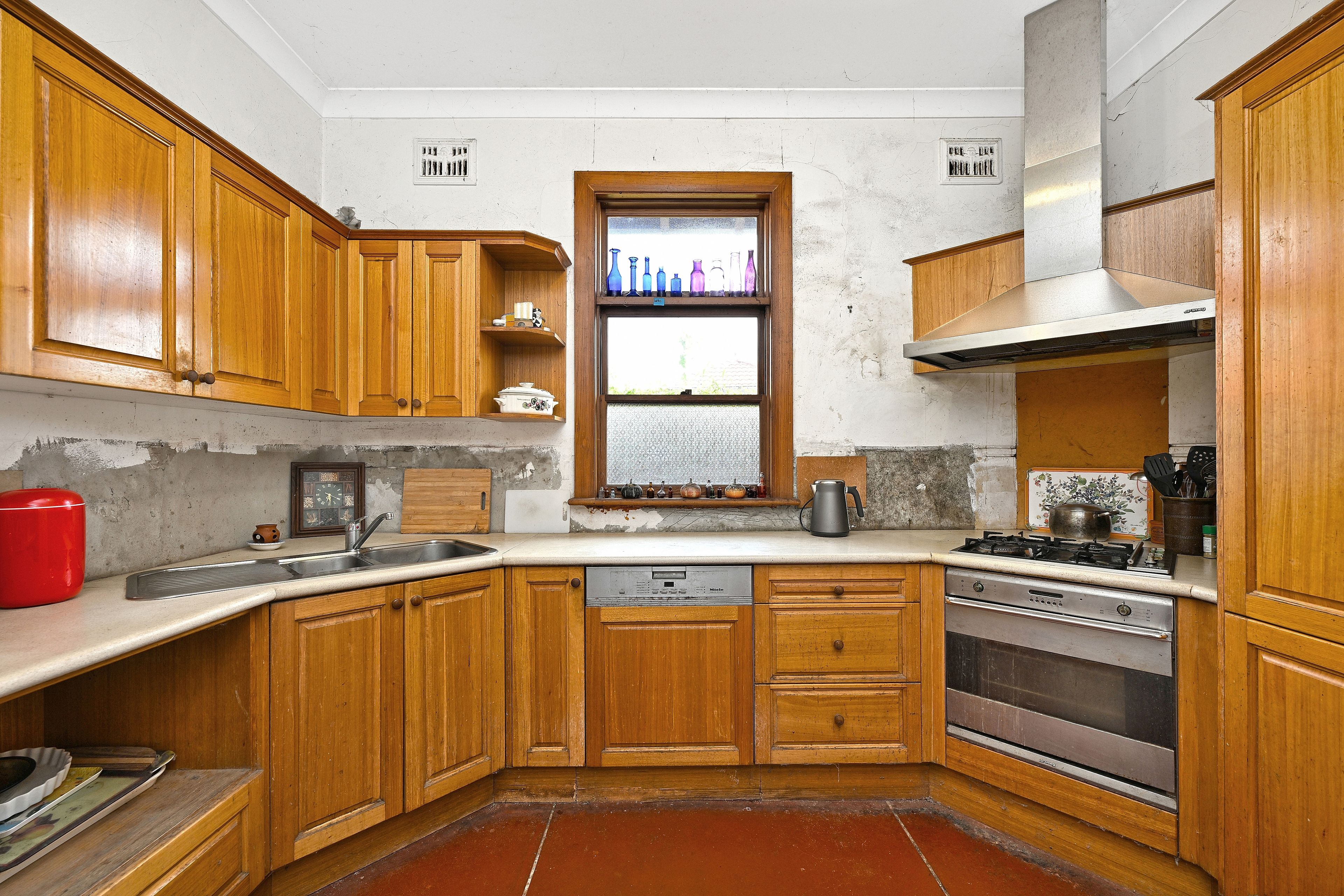 87 Brook Street — photo 7 of 14