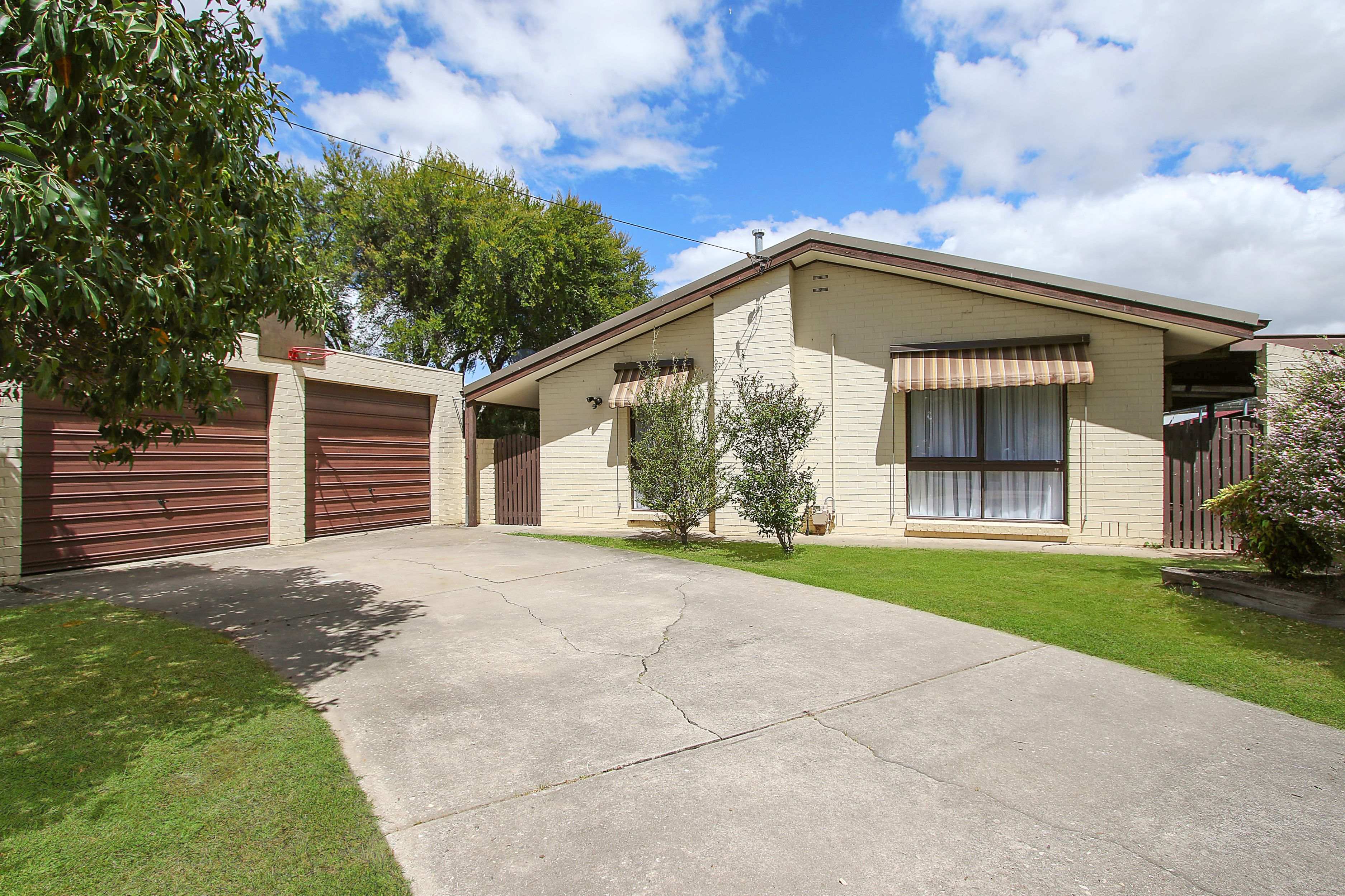 483 Hartley Street, Lavington, NSW 2641