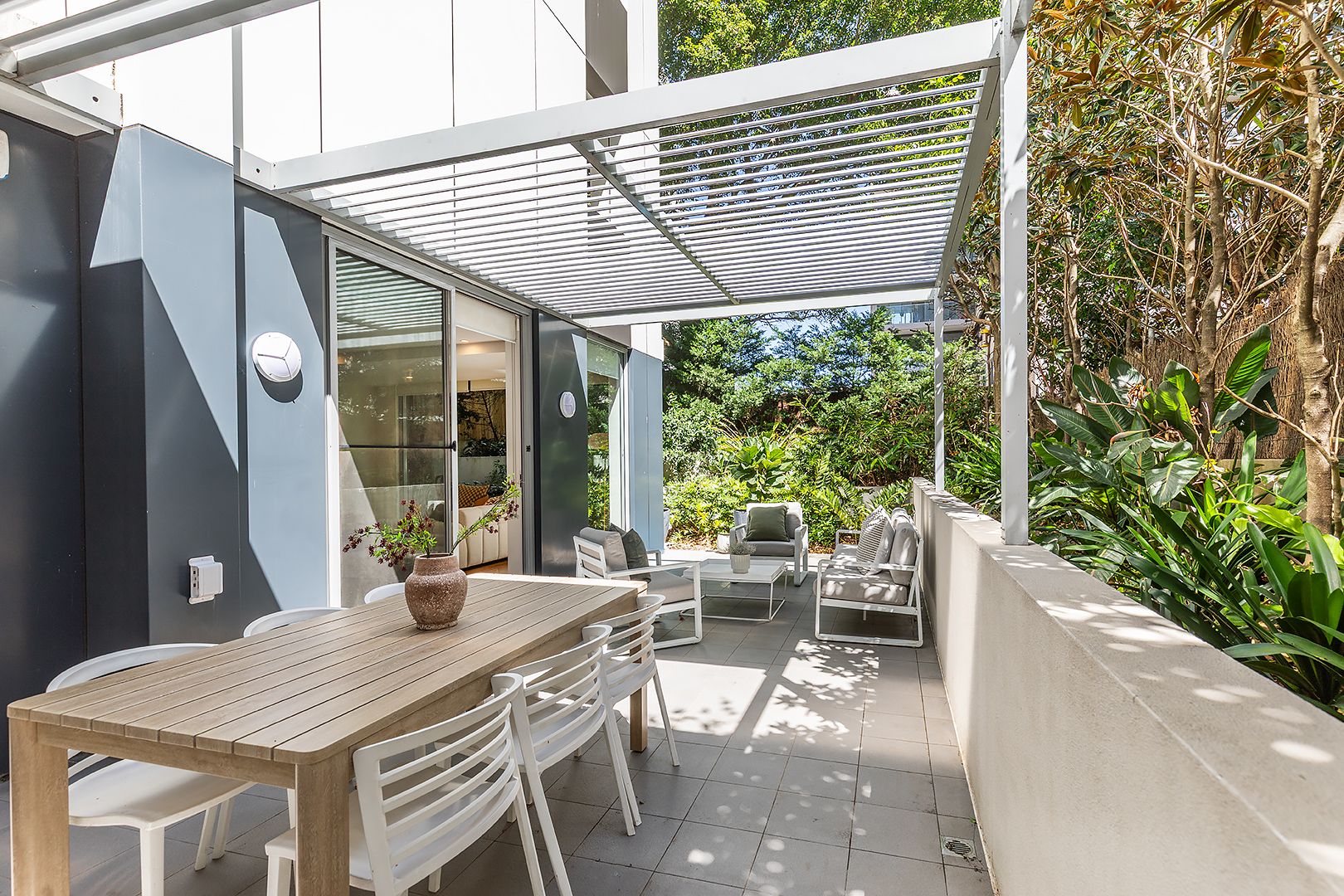 G03/33 Waverley Street — photo 7 of 15