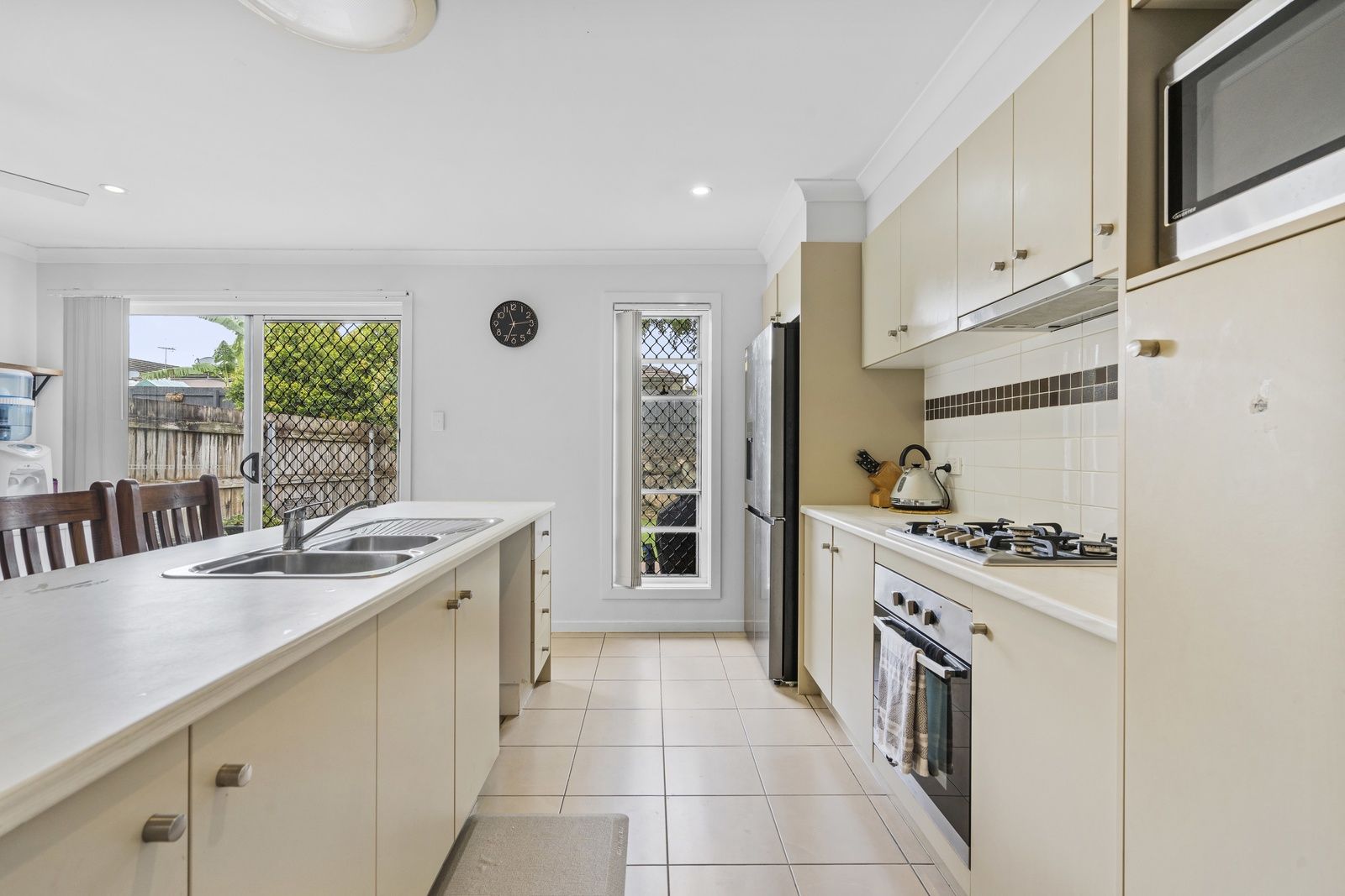 4/10 Tuxworth Place — photo 4 of 12