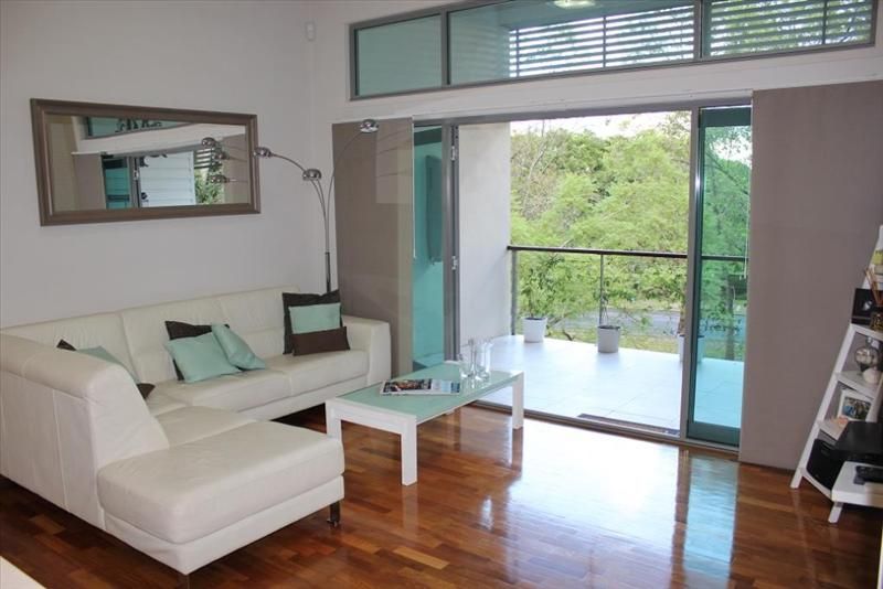 153 Fairfield Road, Fairfield QLD 4103