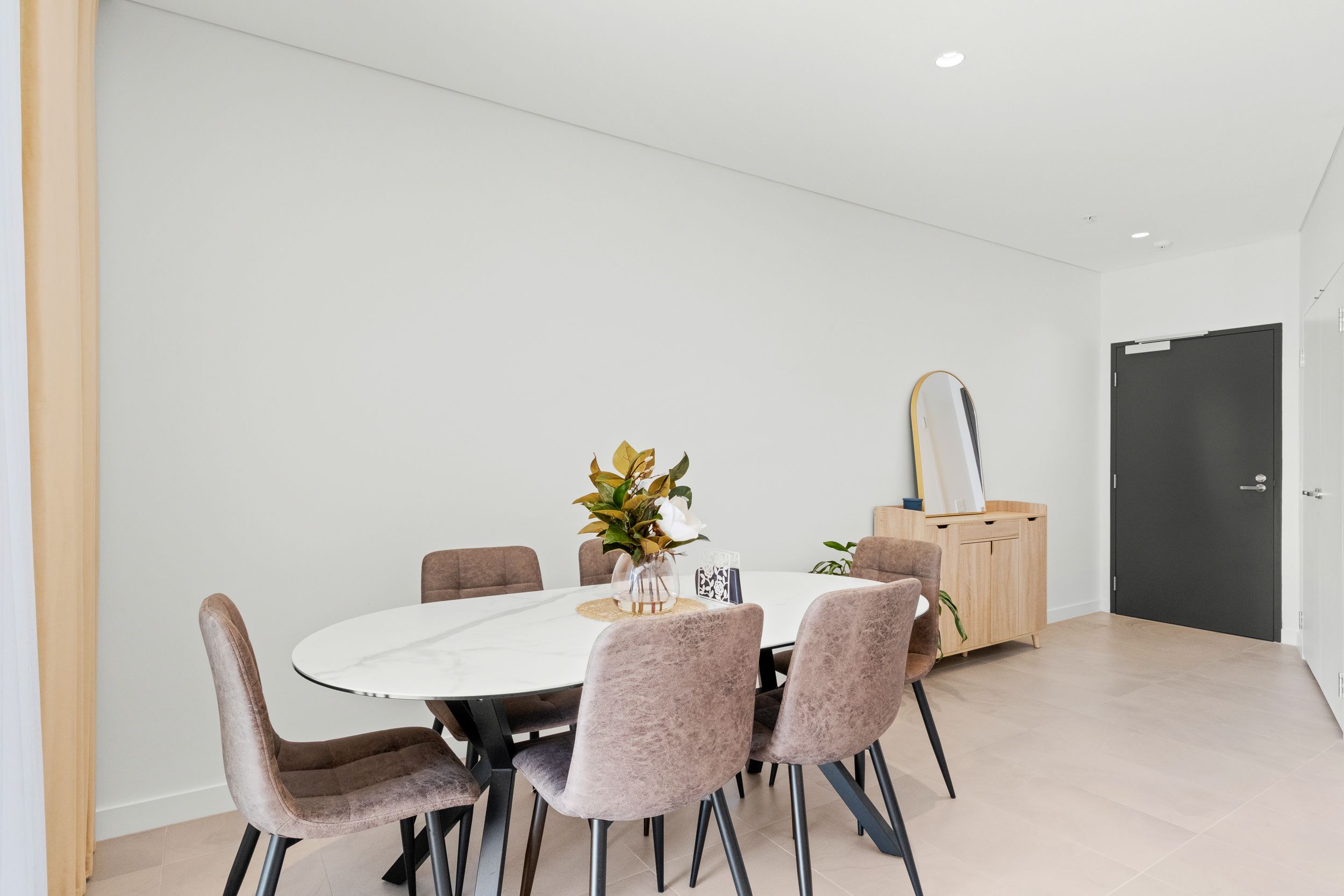 2204/111 Mary Street, Brisbane City, QLD 4000 Sold Apartment Ray