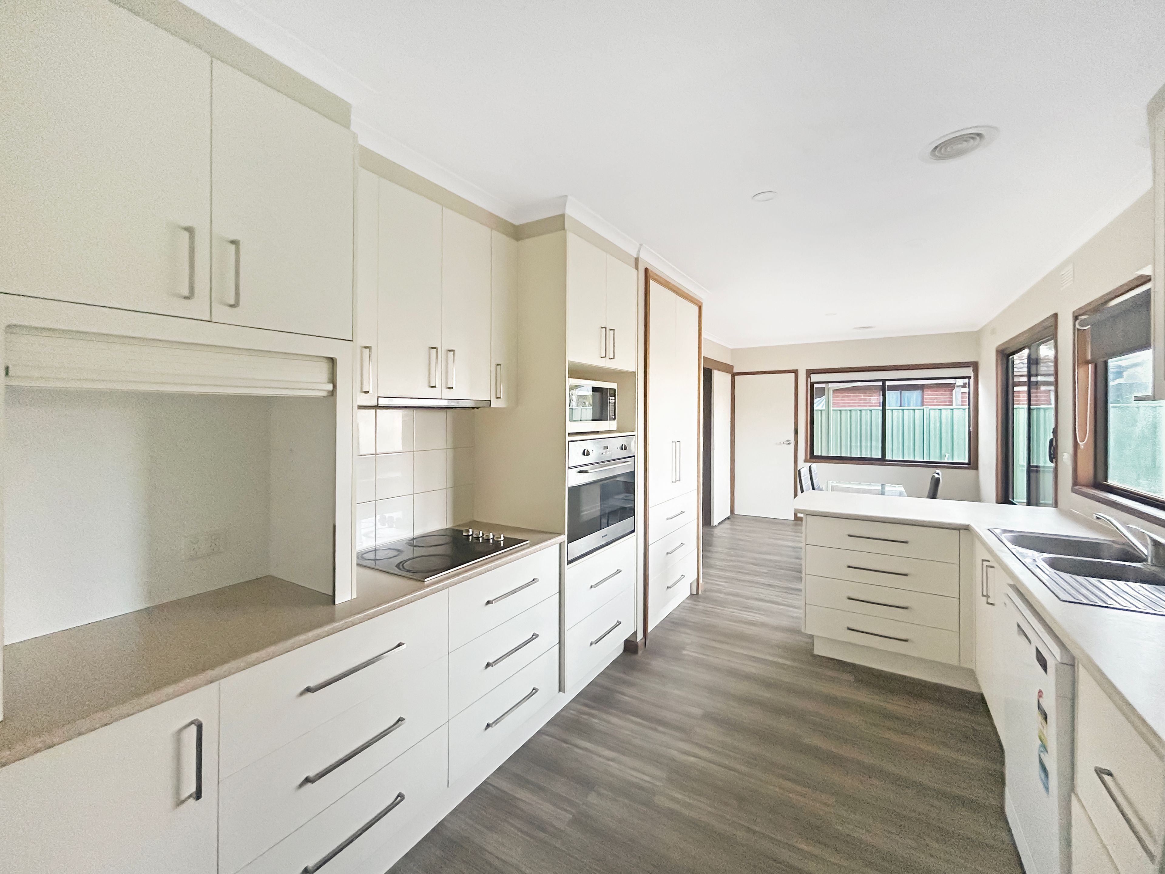 37 Barrington Street — photo 3 of 13