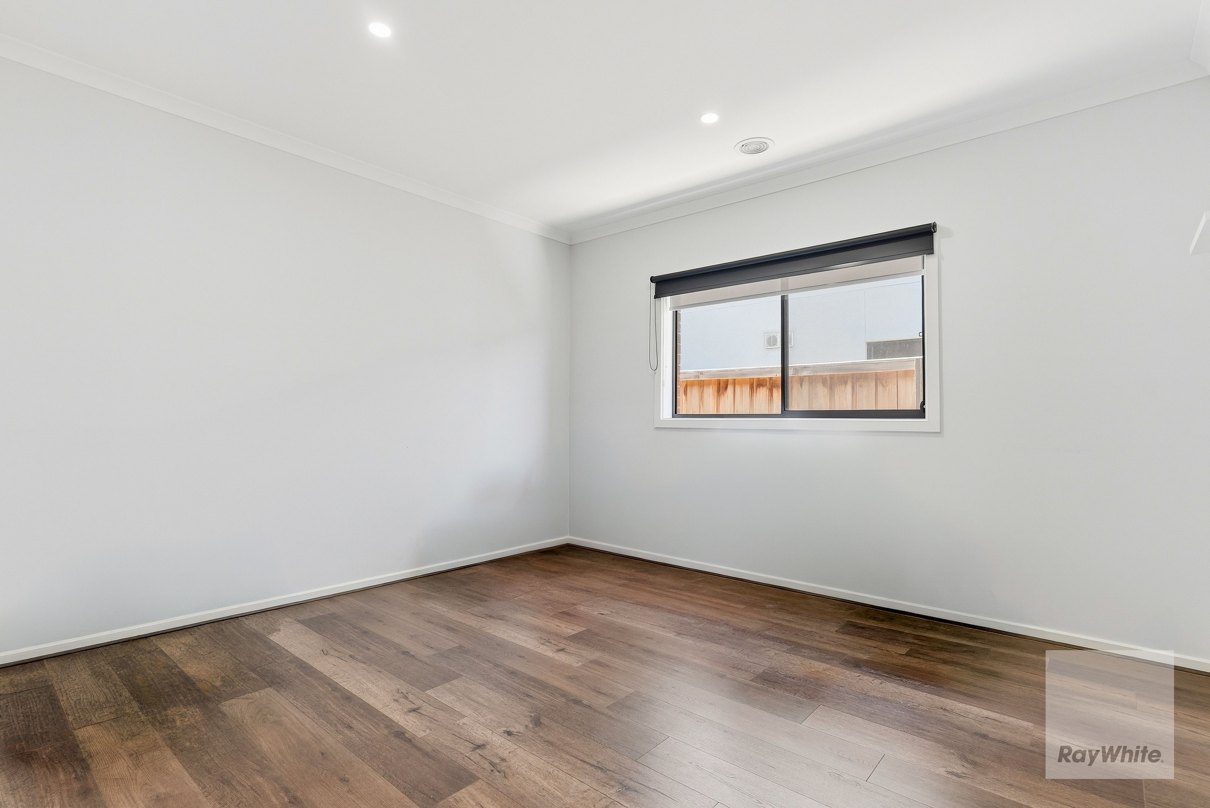 11 Kohli Crescent — photo 9 of 19