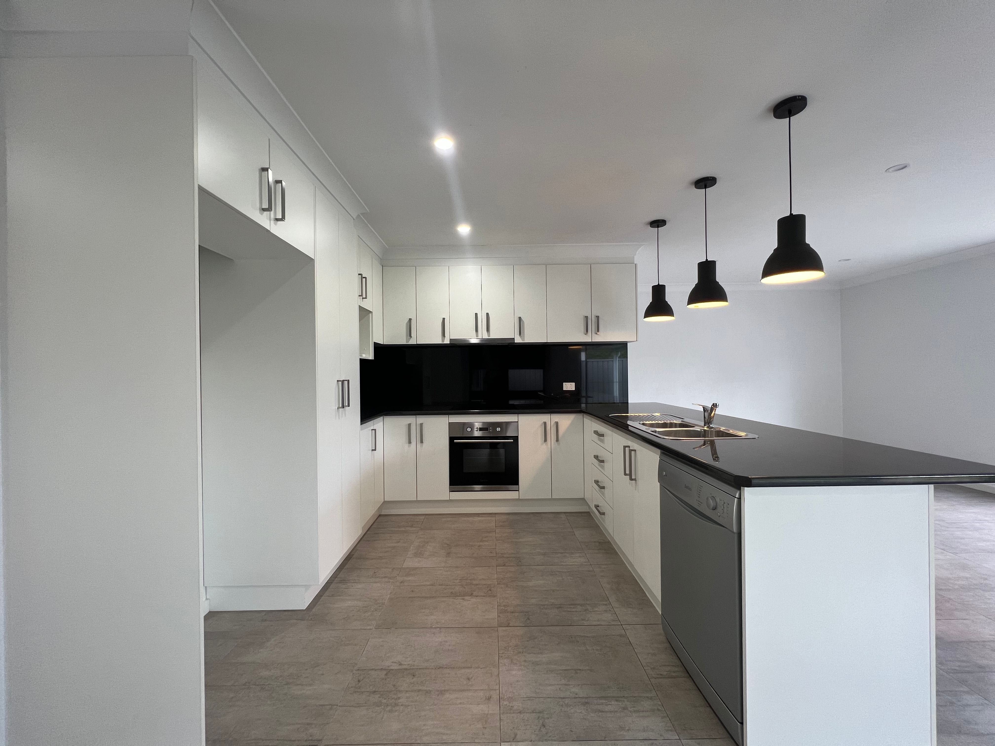 12 Moore Street, Oak Flats, NSW 2529