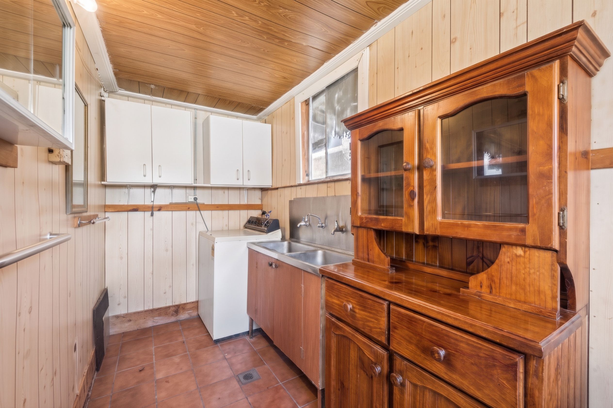 15 Beaconsfield Avenue — photo 14 of 22