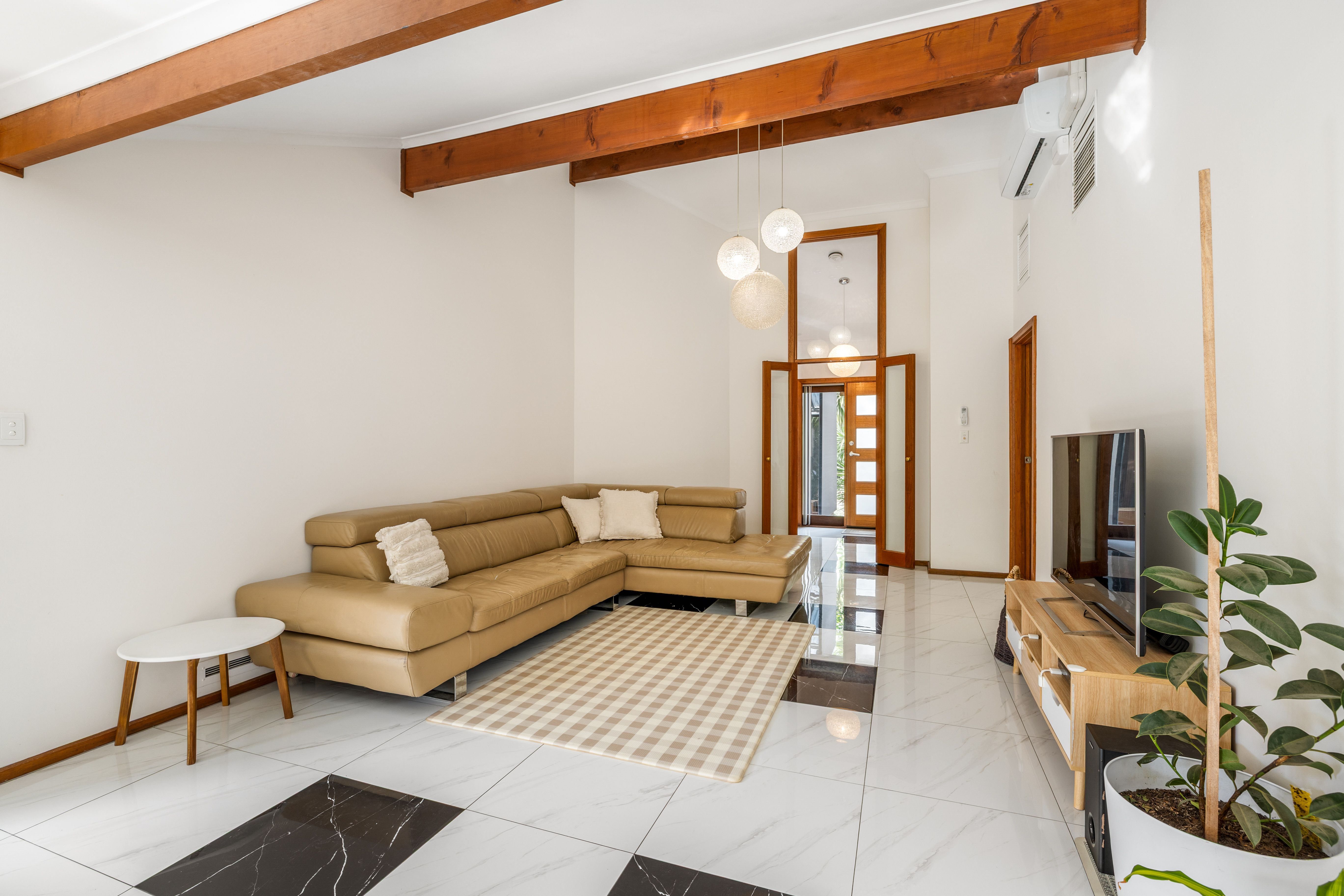 1 Prince Of Wales Court, Wynn Vale, SA 5127