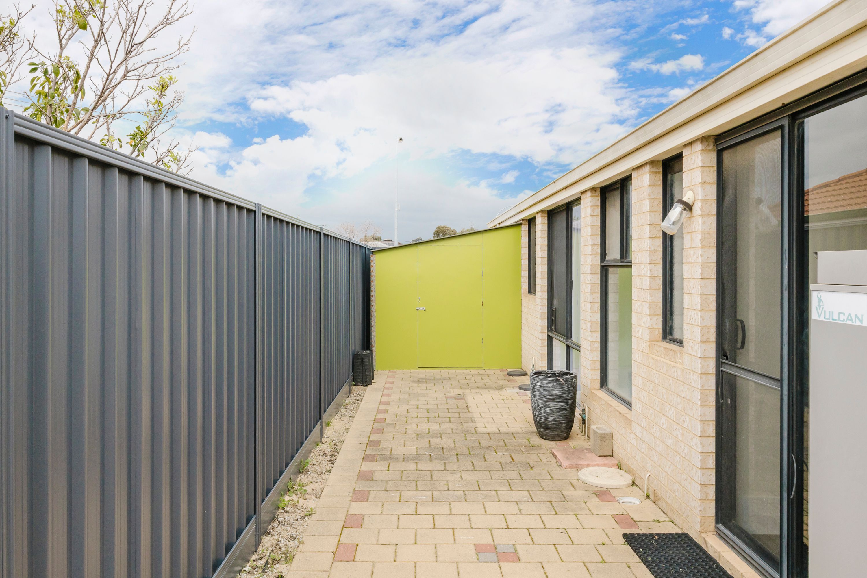 14 Pyrenees Court — photo 27 of 30
