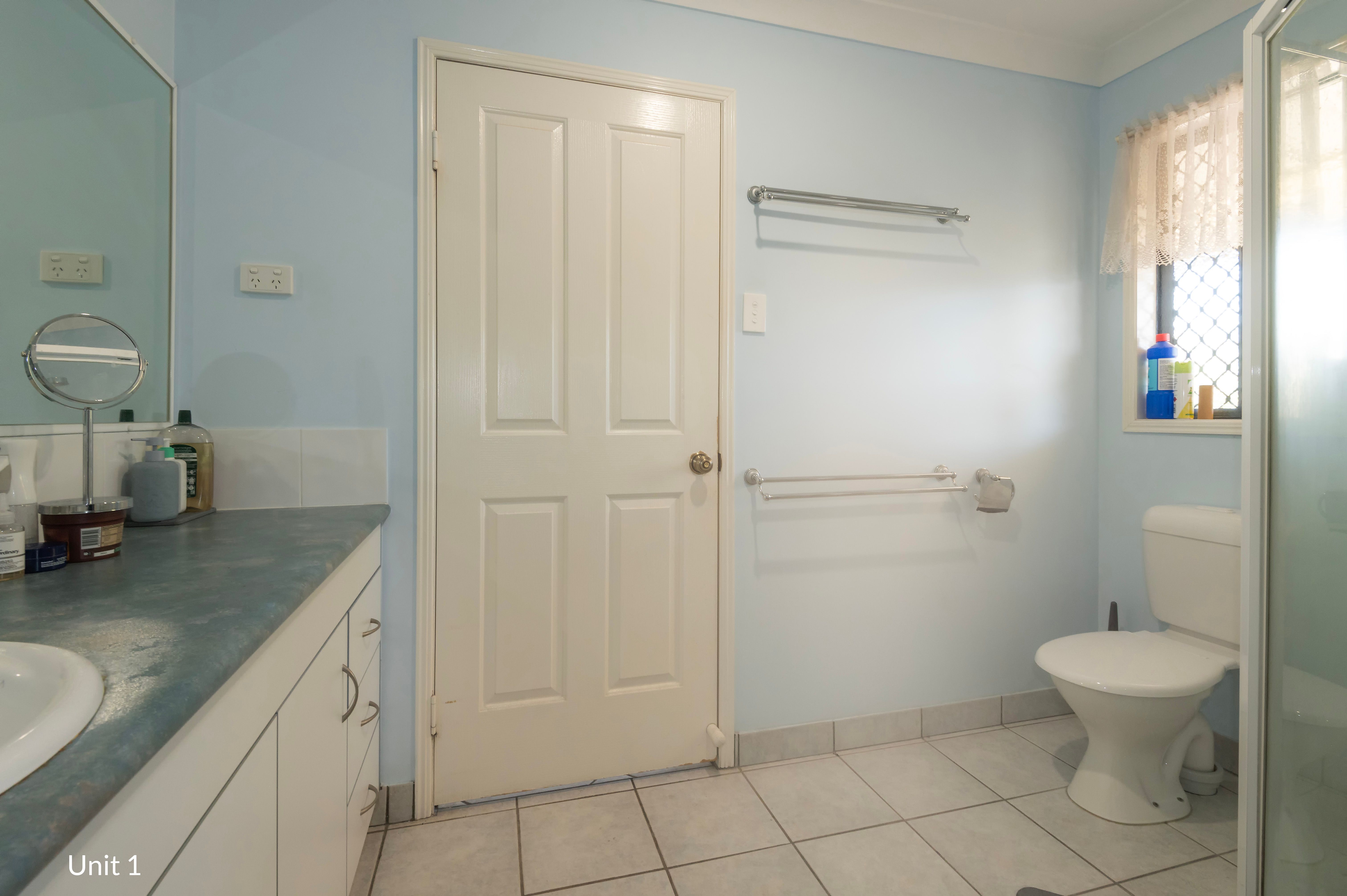 6 Woolein Crescent — photo 5 of 22