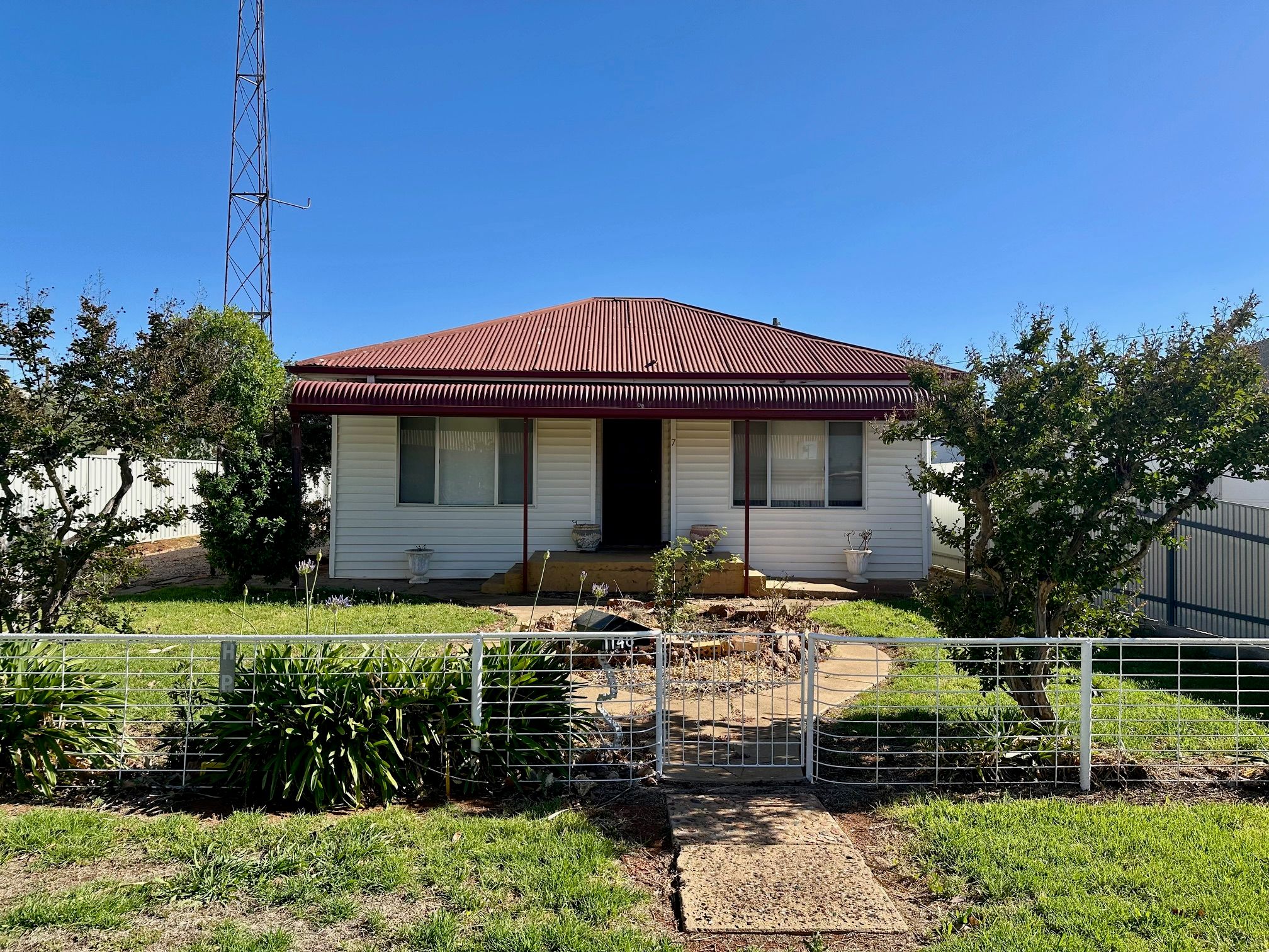 7 Lasscock Road — photo from Ray White Griffith