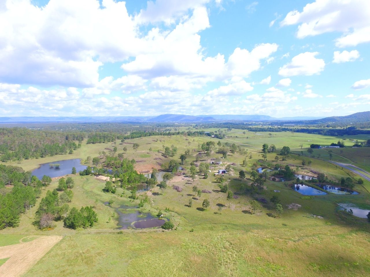 400 Cove Road, Stanmore QLD 4514