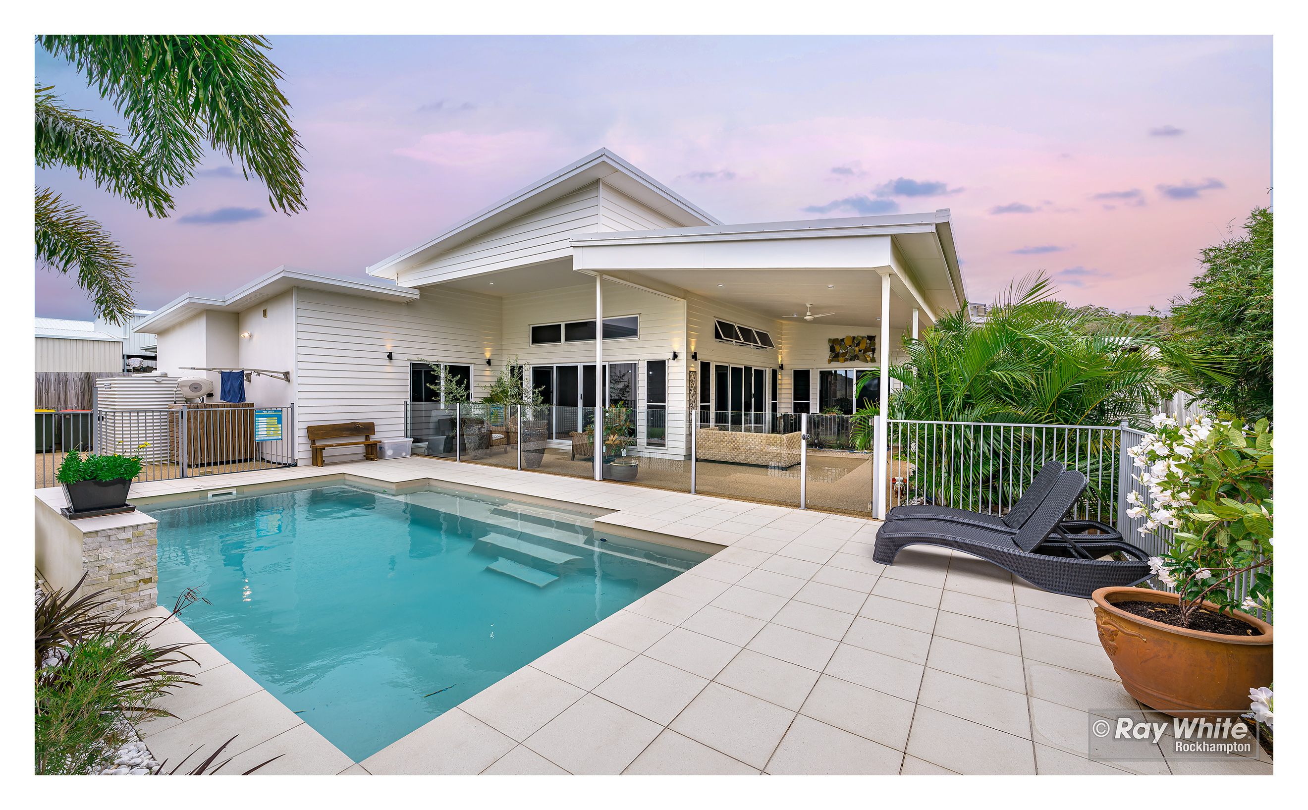 13 Peninsula Place, Rosslyn, QLD 4703