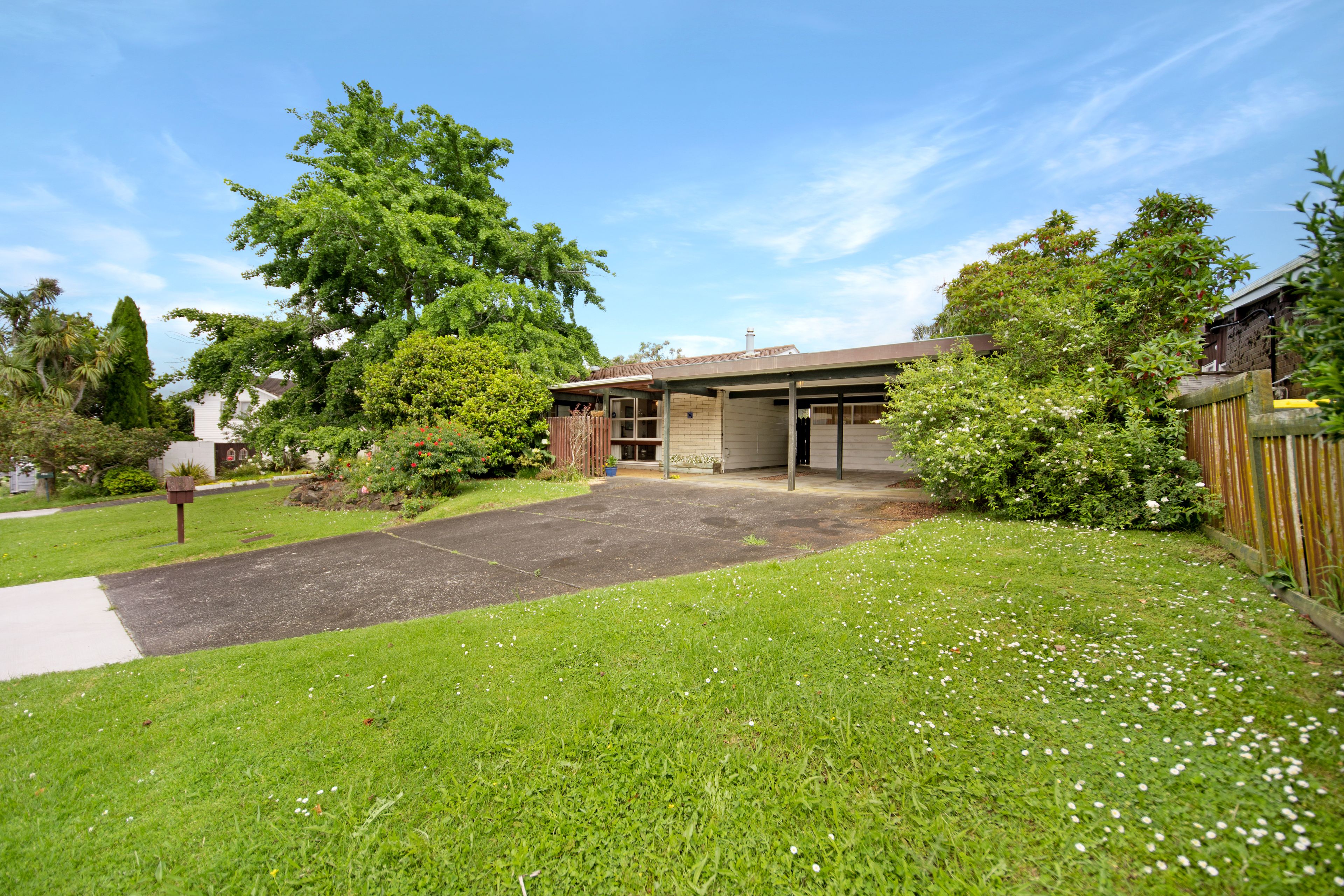 16 Vanbrugh Place, Bucklands Beach, Manukau City