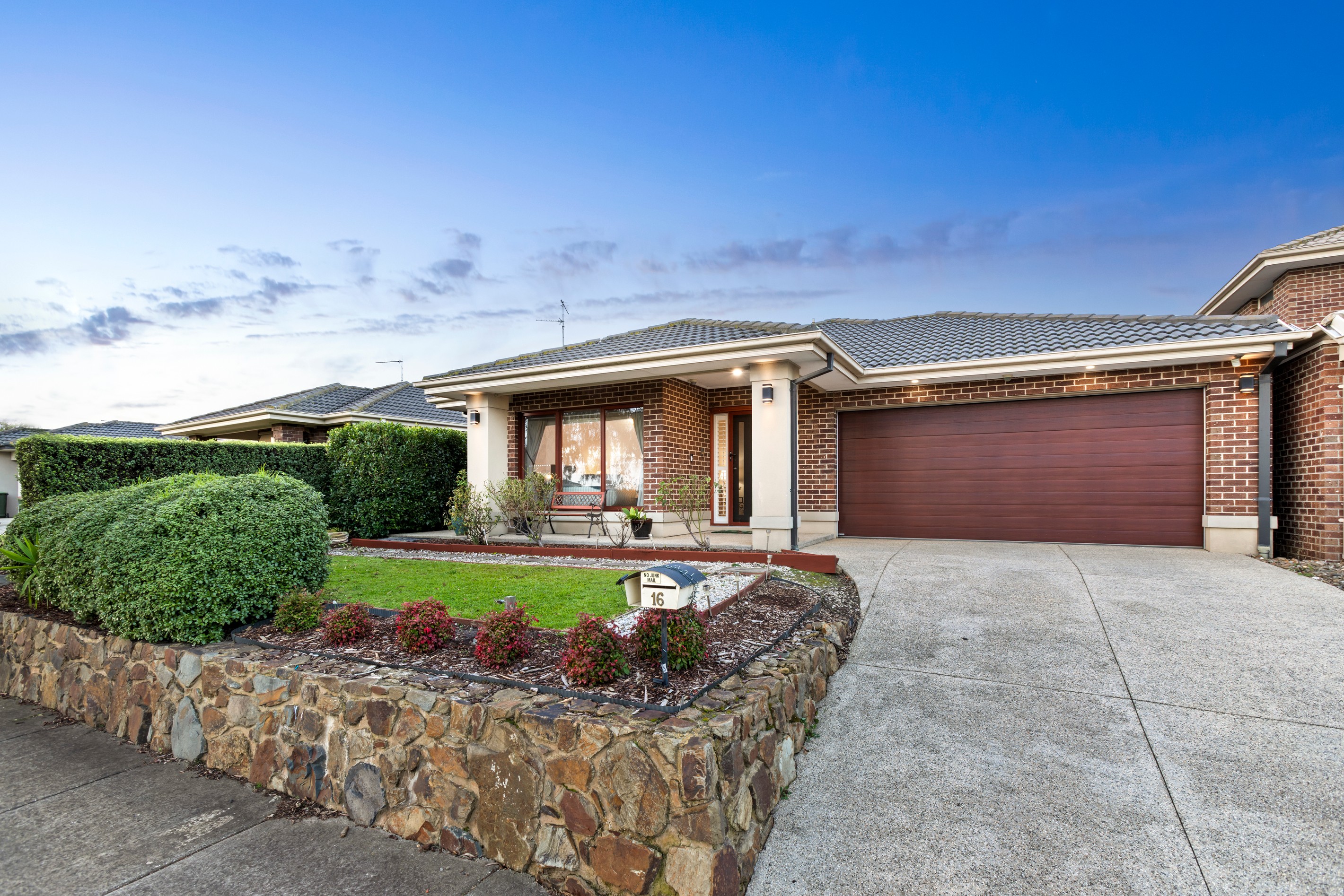 16 Fairvista Avenue, Leopold, VIC 3224