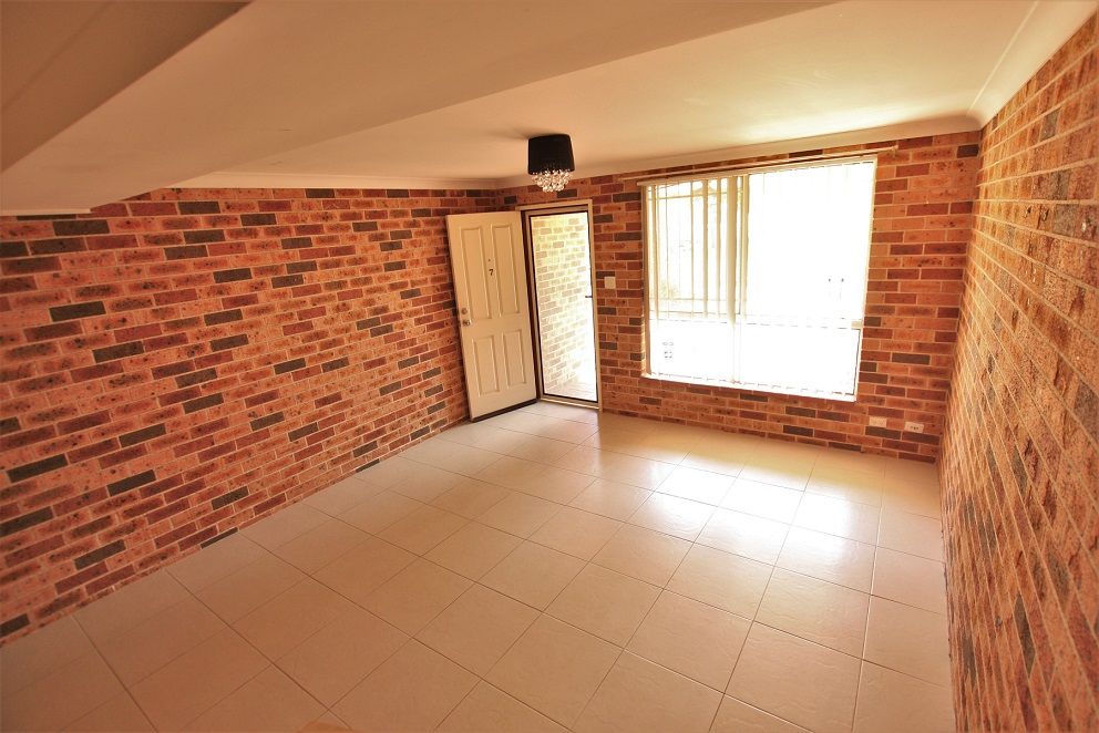 7/150-156 Waminda Avenue, Campbelltown, NSW 2560