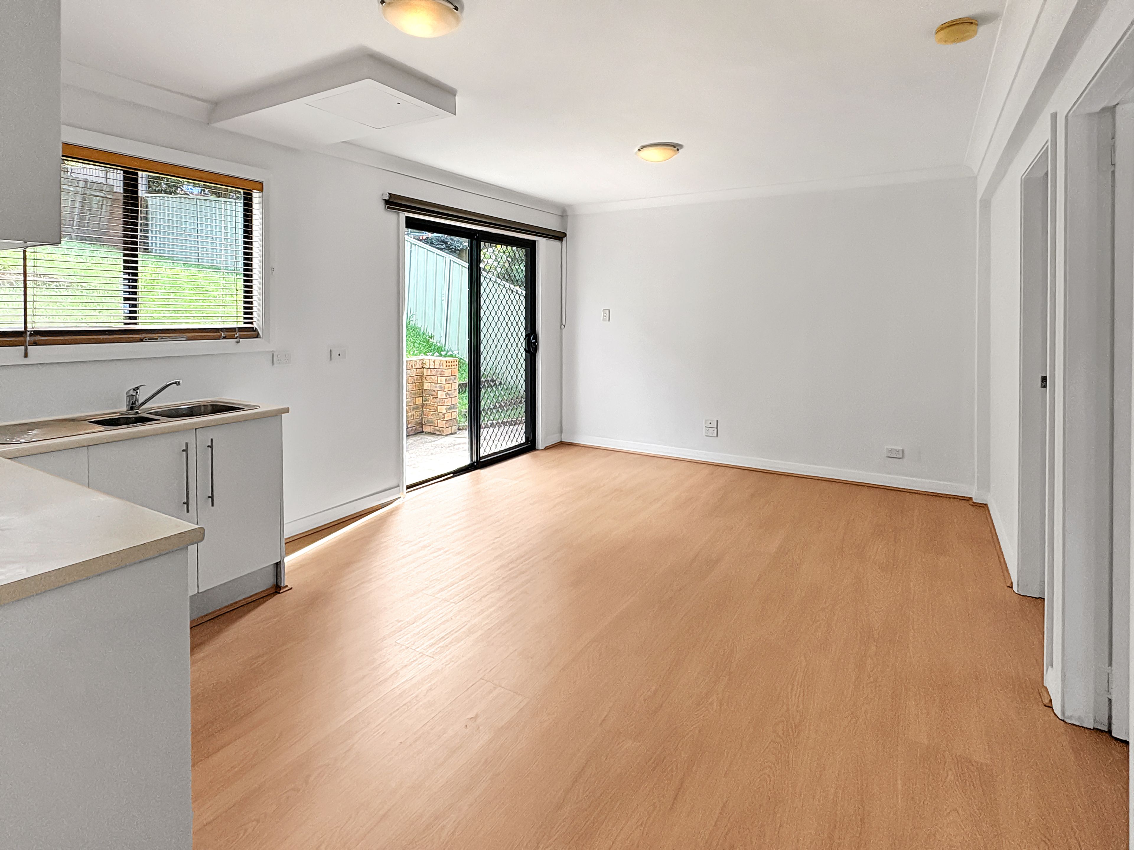 37 Shannon Parade, Berkeley Vale, NSW 2261