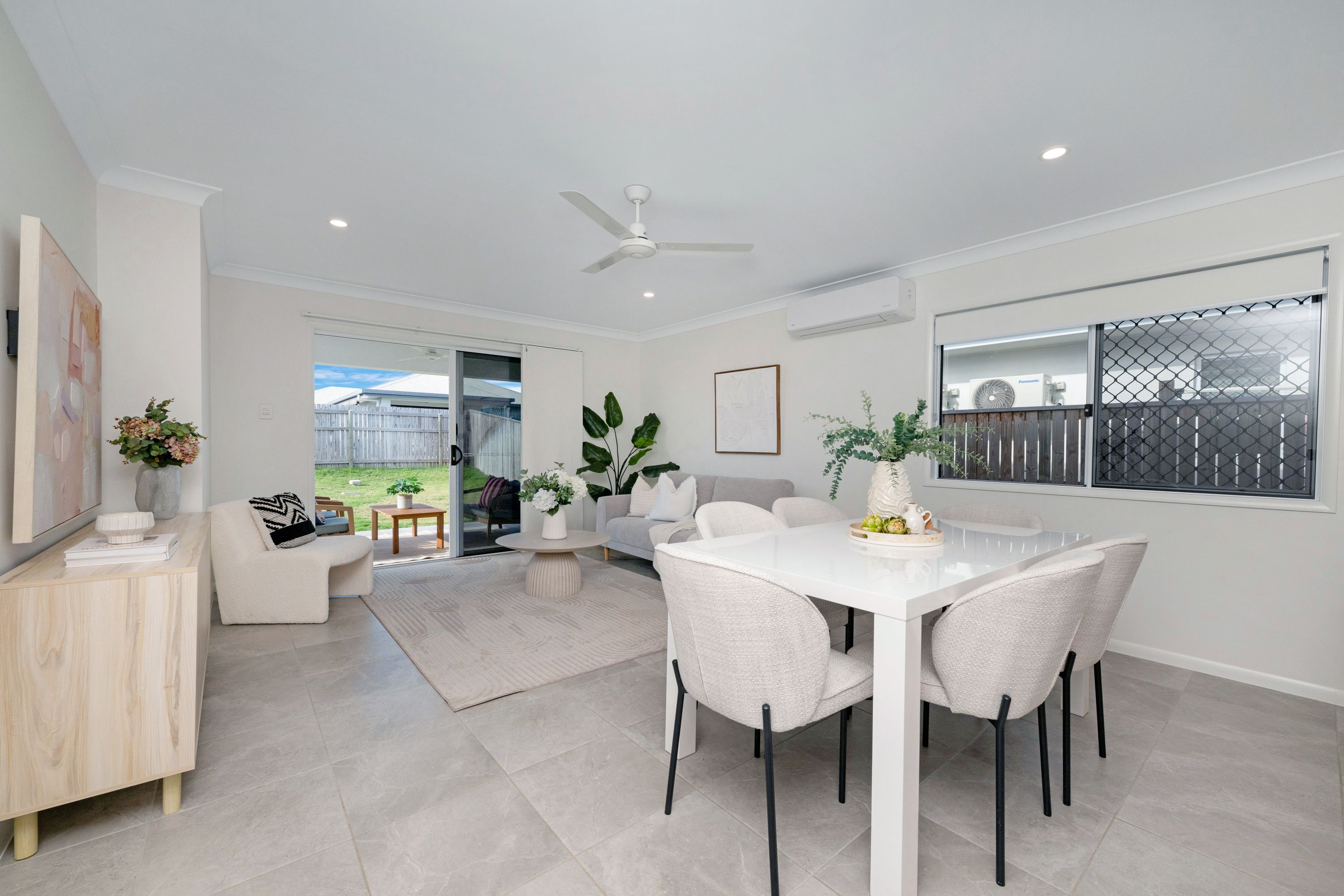 35 Liriope Crescent — photo 3 of 20
