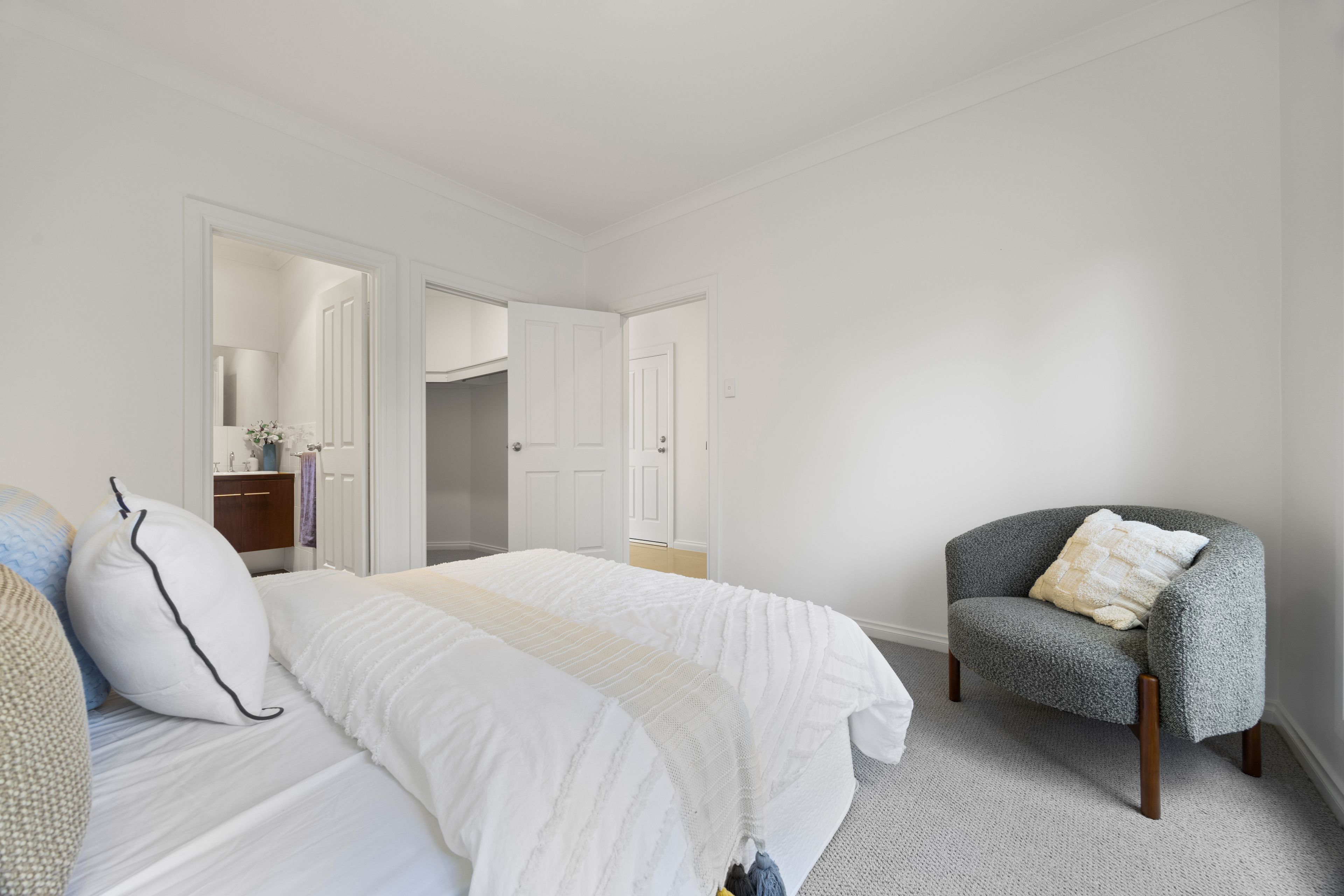 7B Luringa Avenue — photo 9 of 16