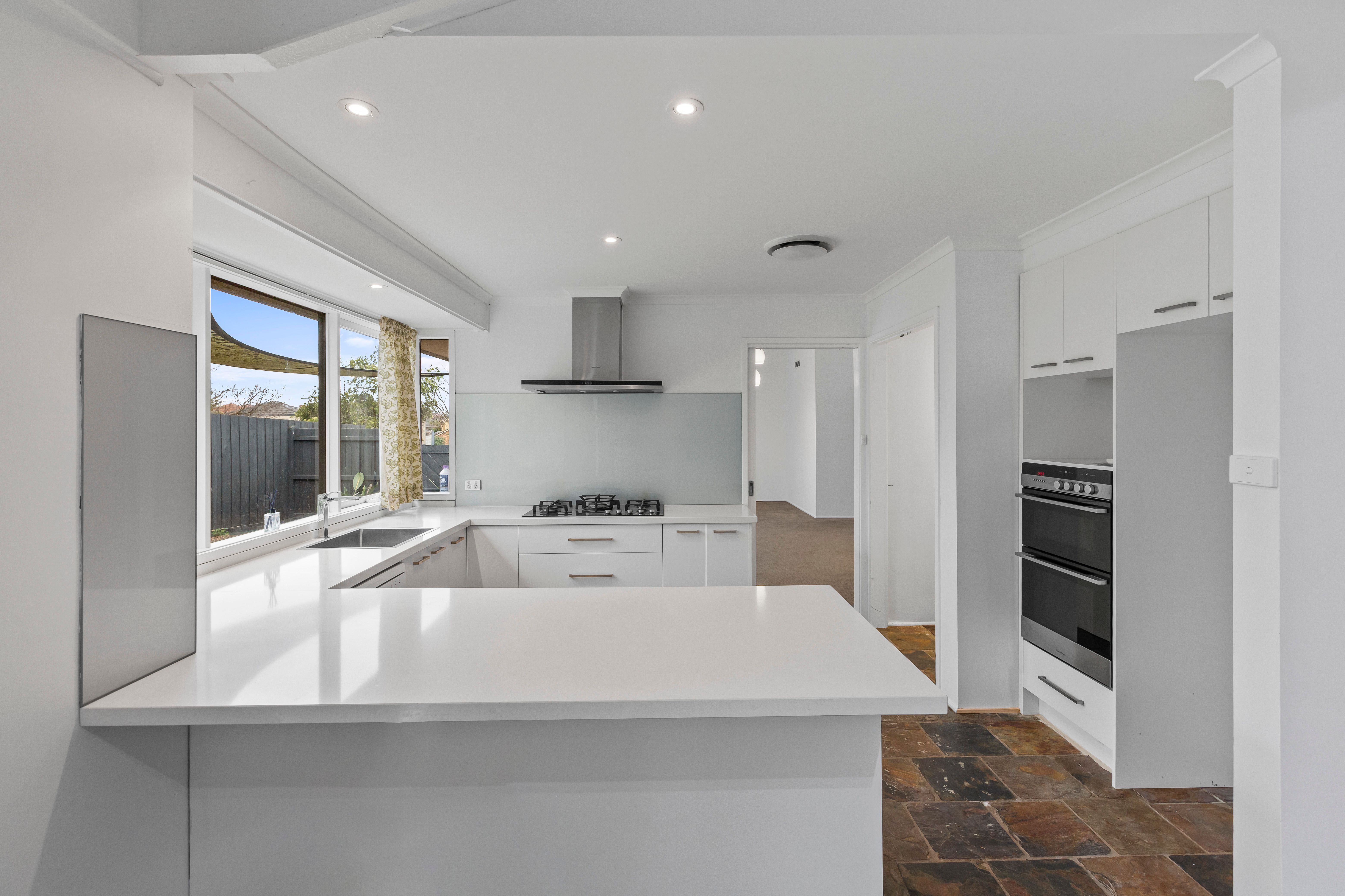 4 Kintyre Court — photo 4 of 11