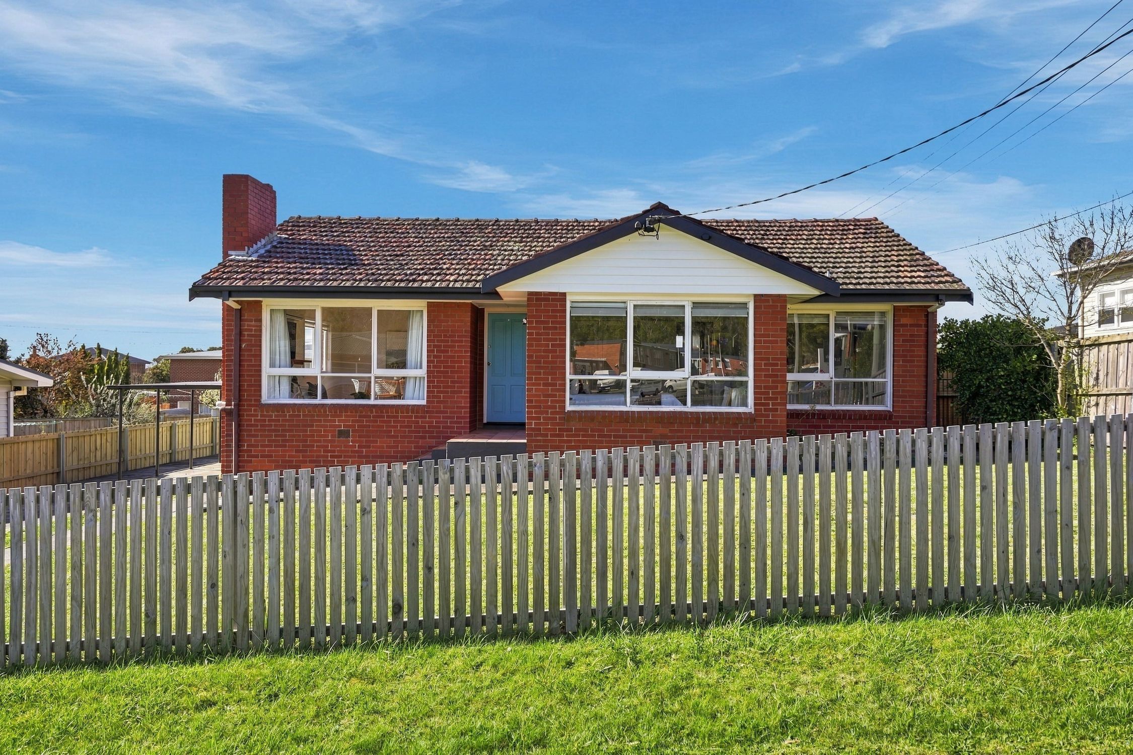 15 Ashbourne Grove — photo from Ray White Hobart
