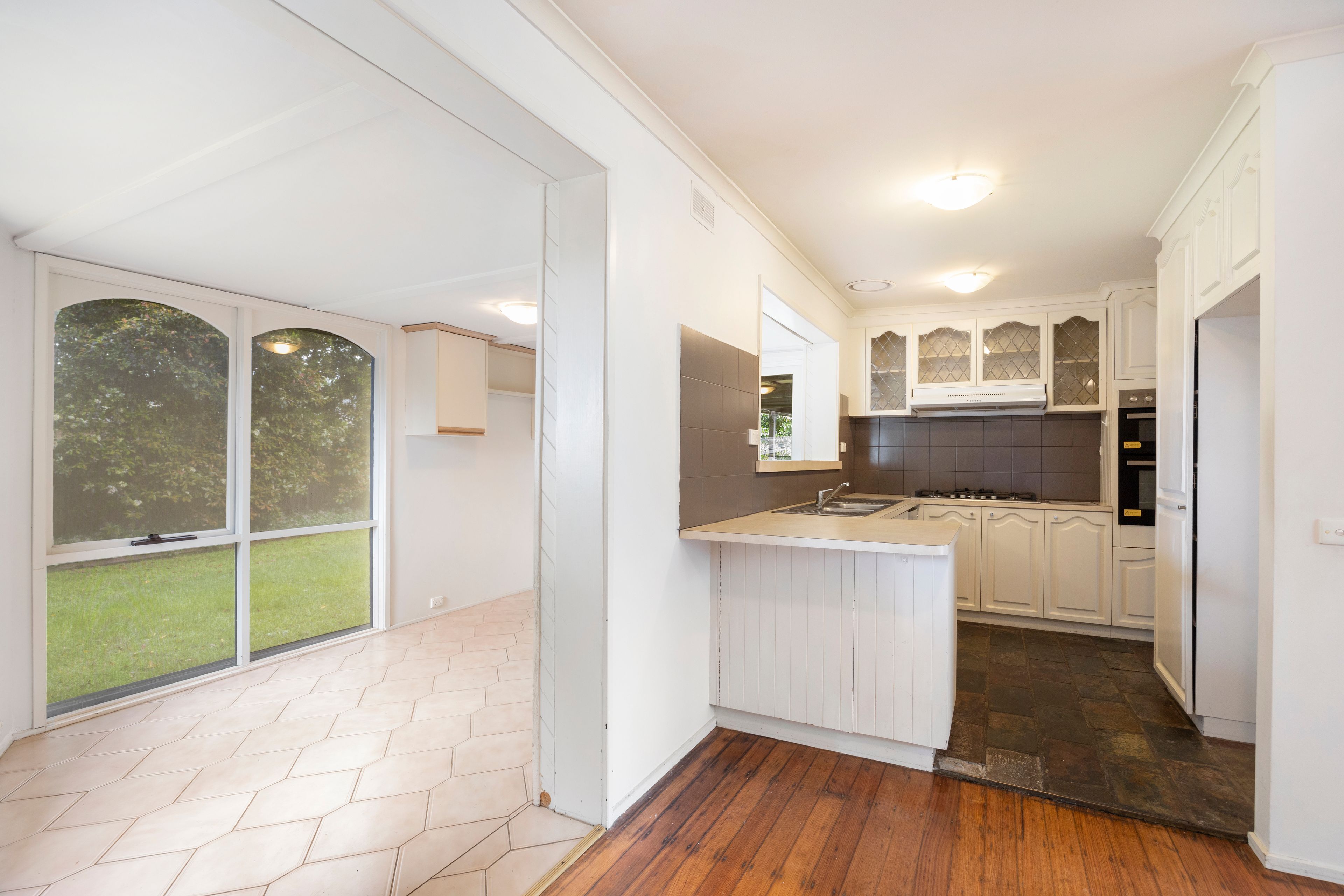2 Kimber Close, Ferntree Gully, VIC 3156