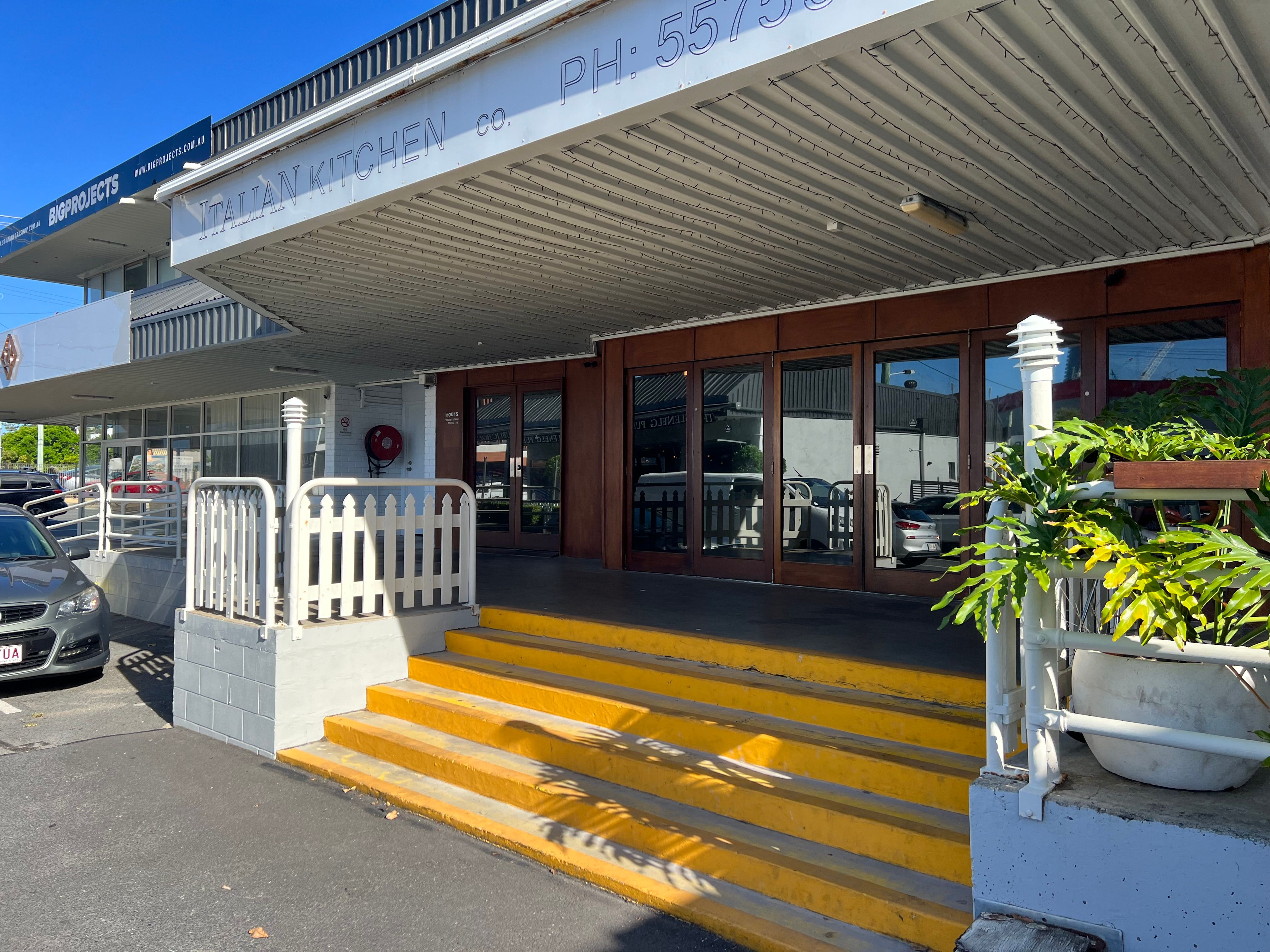 2/2460 Gold Coast Highway, Mermaid Beach, QLD 4218