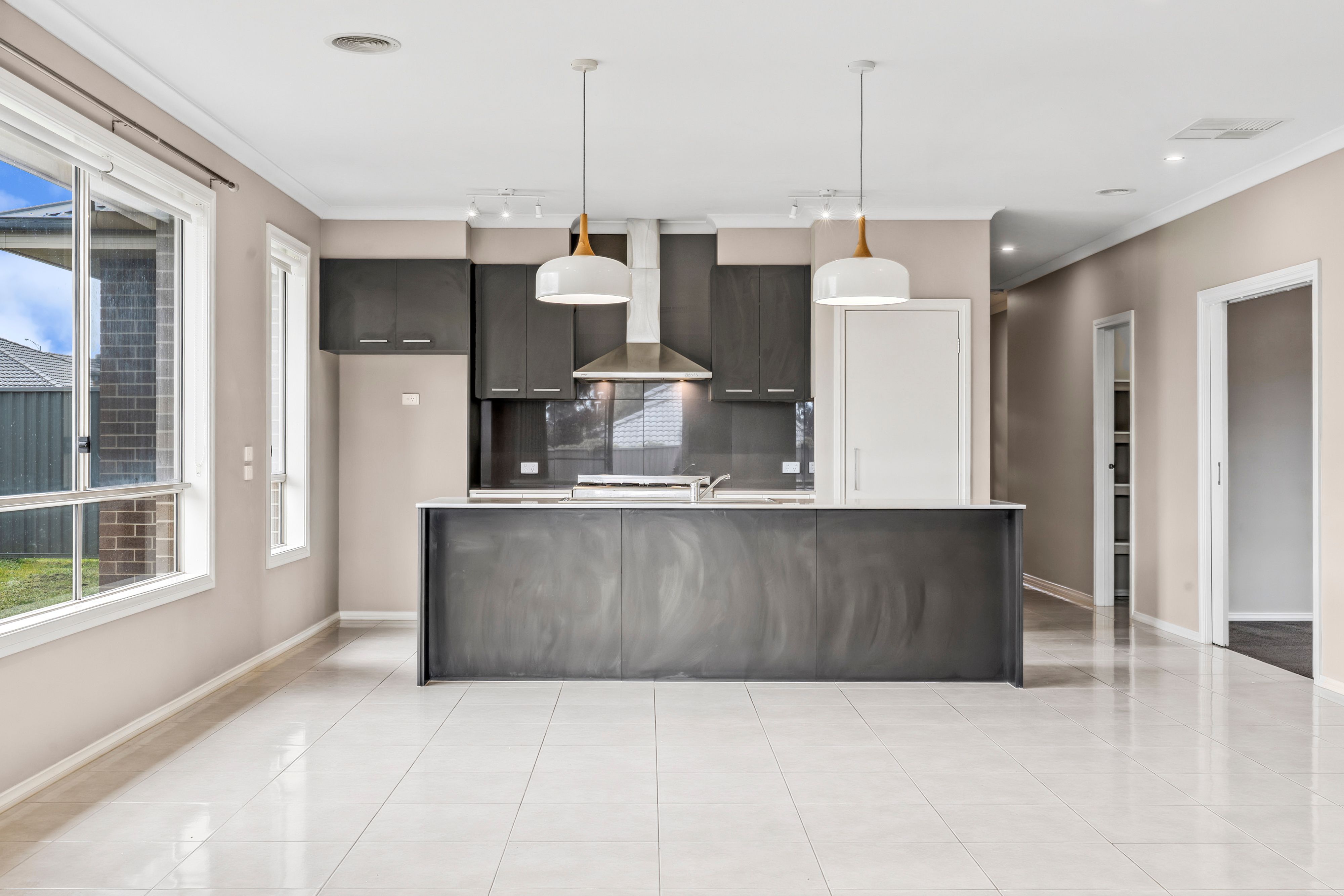 14 Pengelly Road — photo 5 of 17