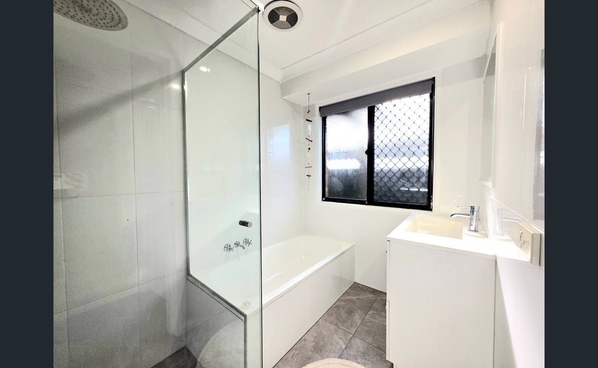 7 Cloncurry Place — photo 11 of 14