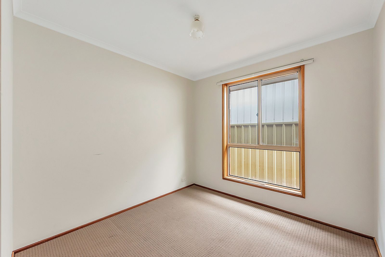 4 Mclean Court — photo 8 of 12