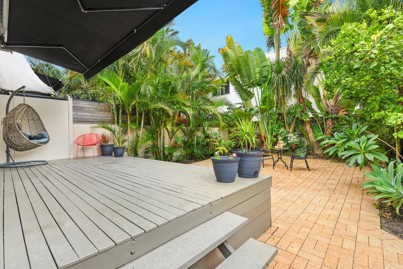 2/25 Pine Avenue, Surfers Paradise, QLD 4217