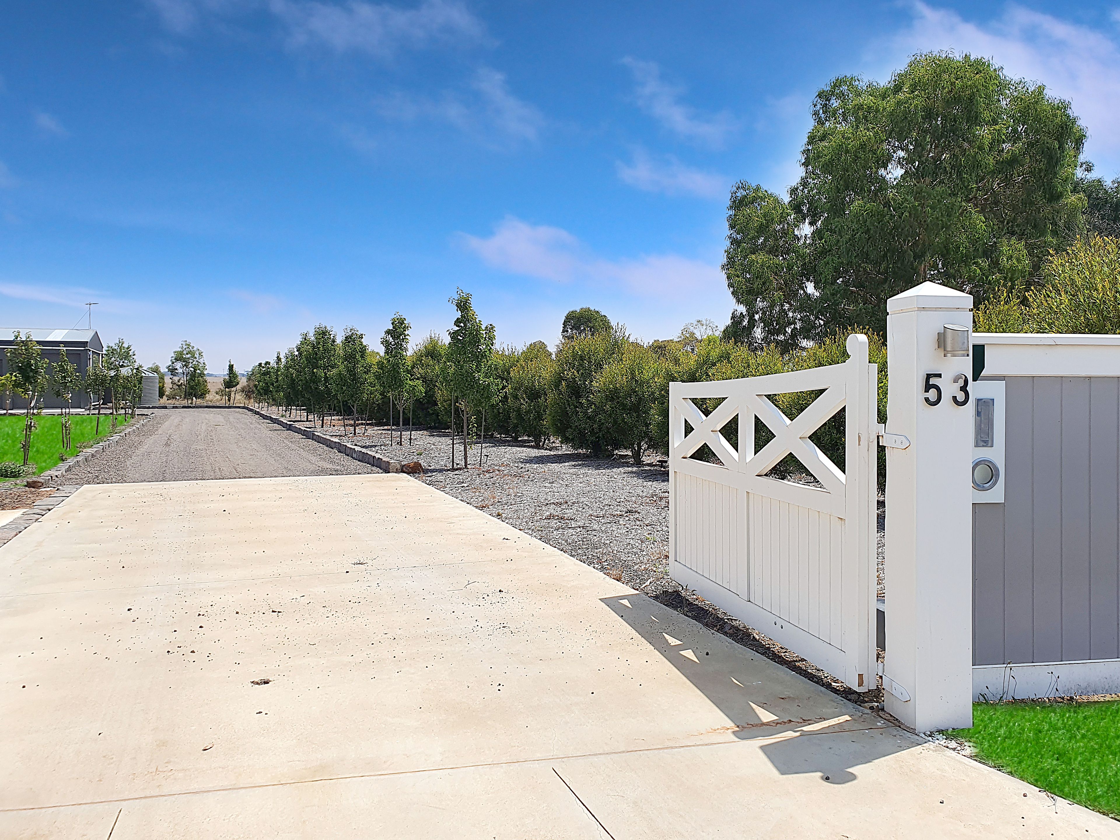 53 Fleurs Lane, BATESFORD, VIC 3213