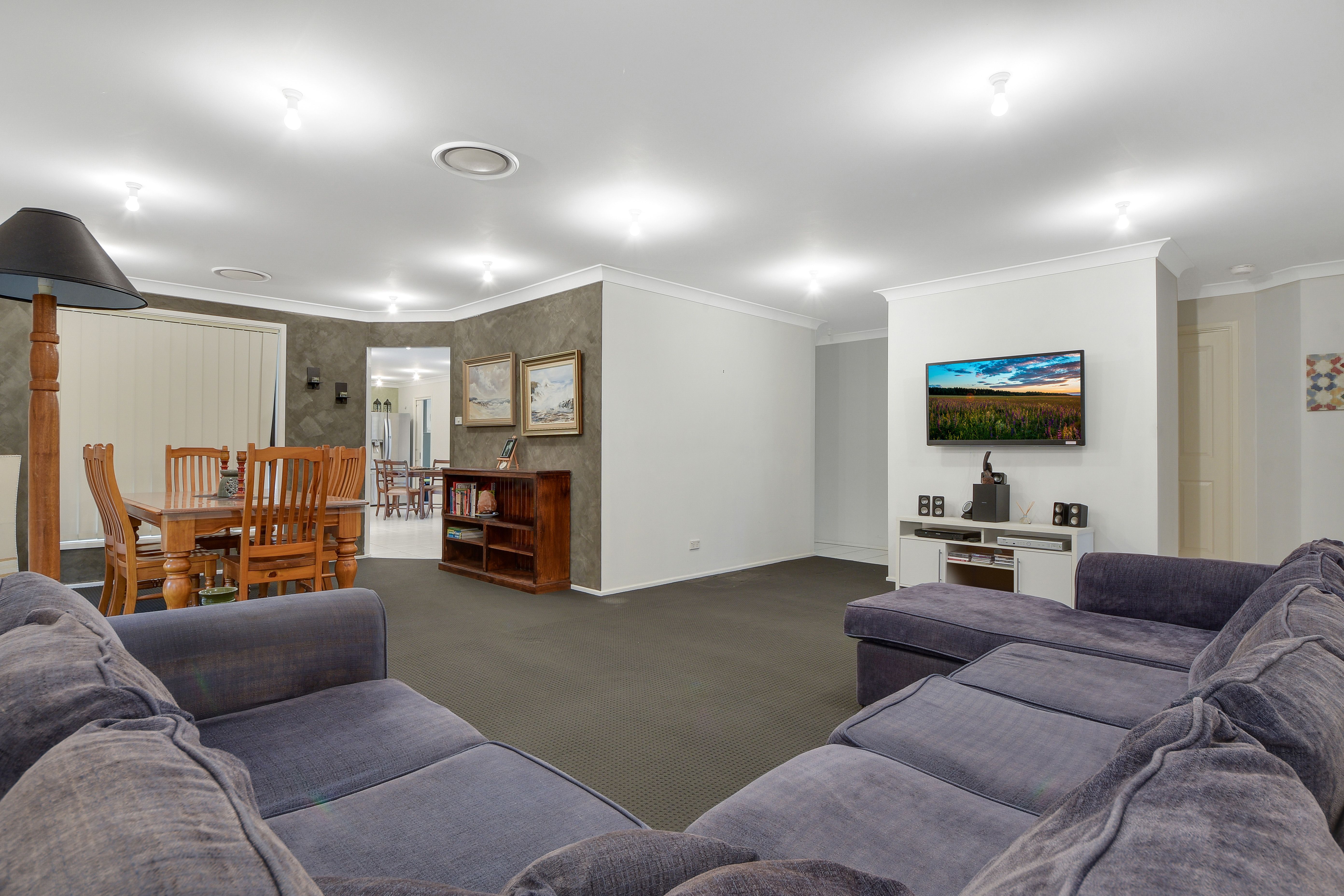 4 Gibbs Place, St Helens Park, NSW 2560