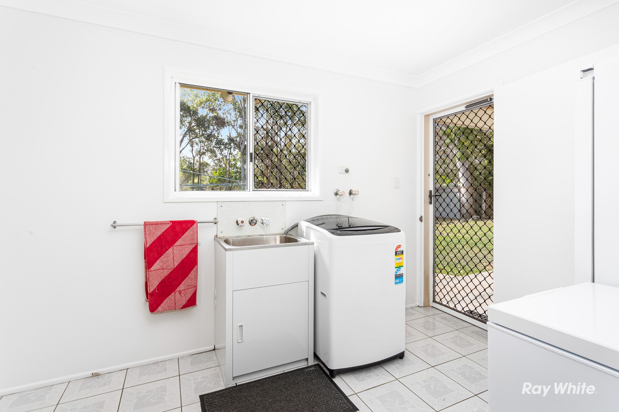 60 Kevin Drive — photo 13 of 22