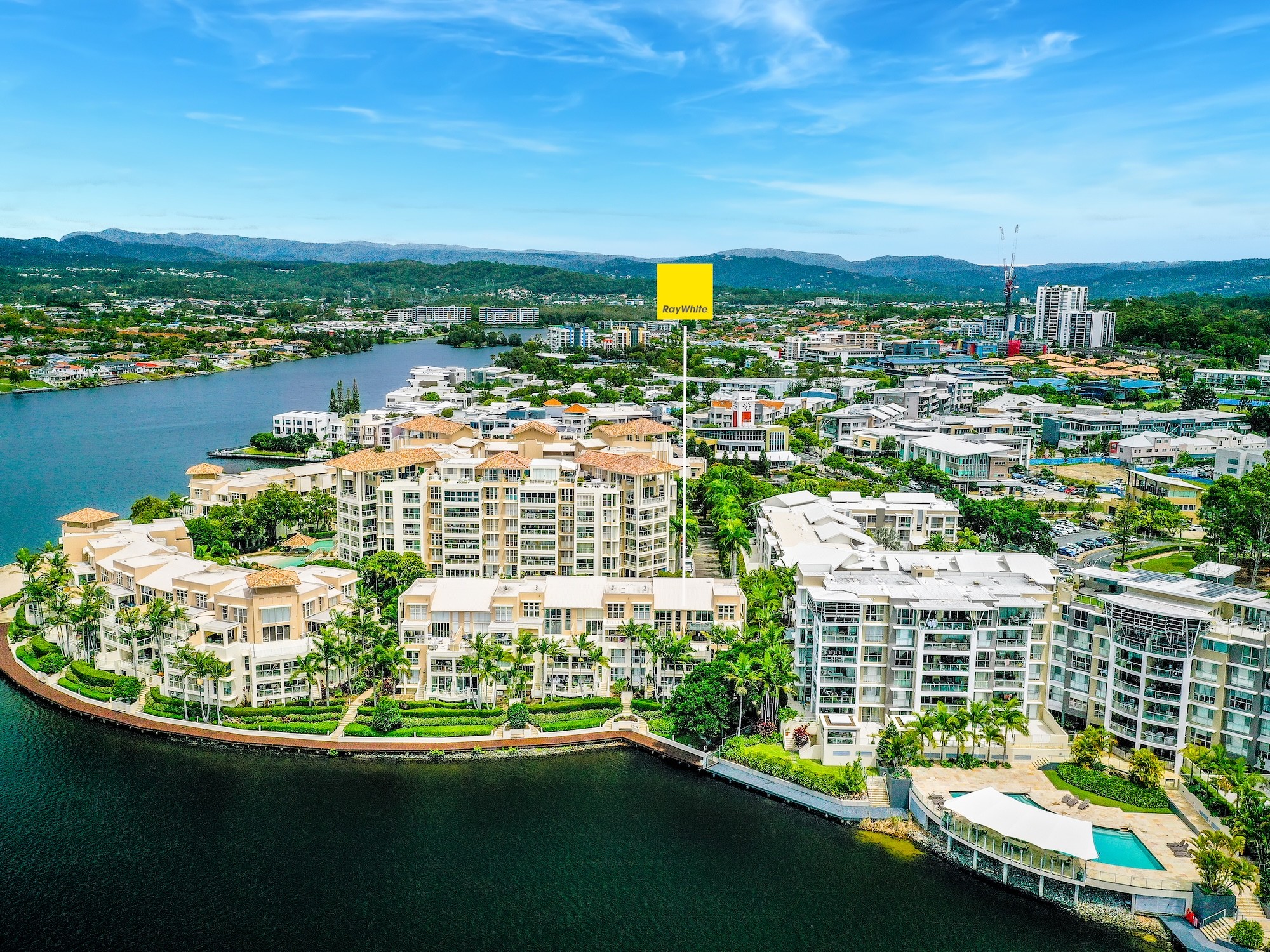 201/251 Varsity Parade, Varsity Lakes, QLD 4227