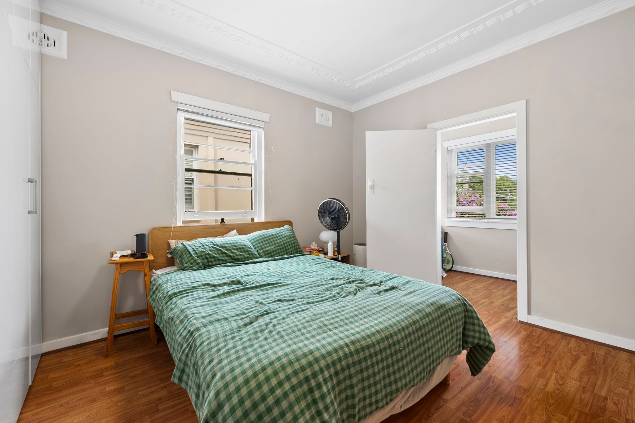4/93 Charlotte Street — photo 3 of 5
