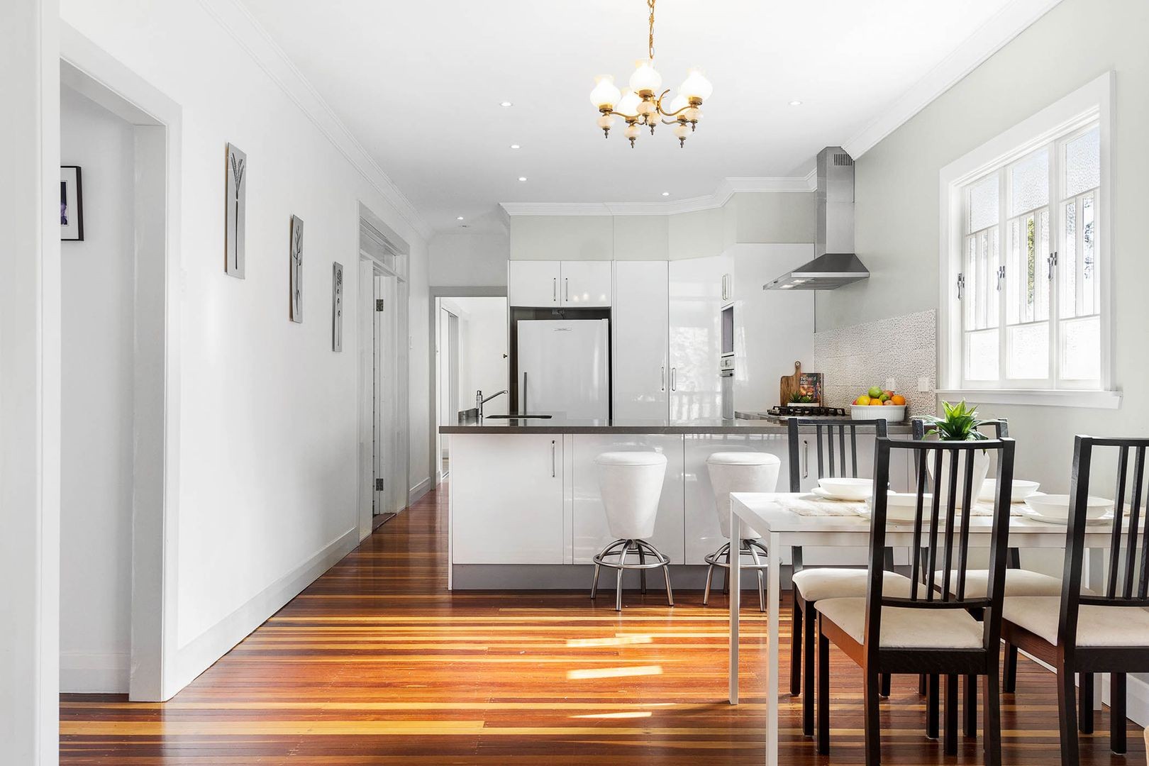 53 Seabreeze Road, Manly West, QLD 4179