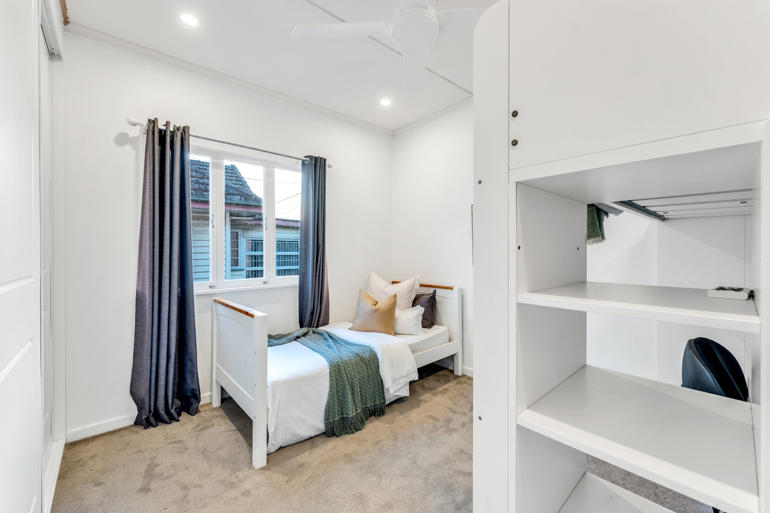 22 Vale Street, Wavell Heights, QLD 4012