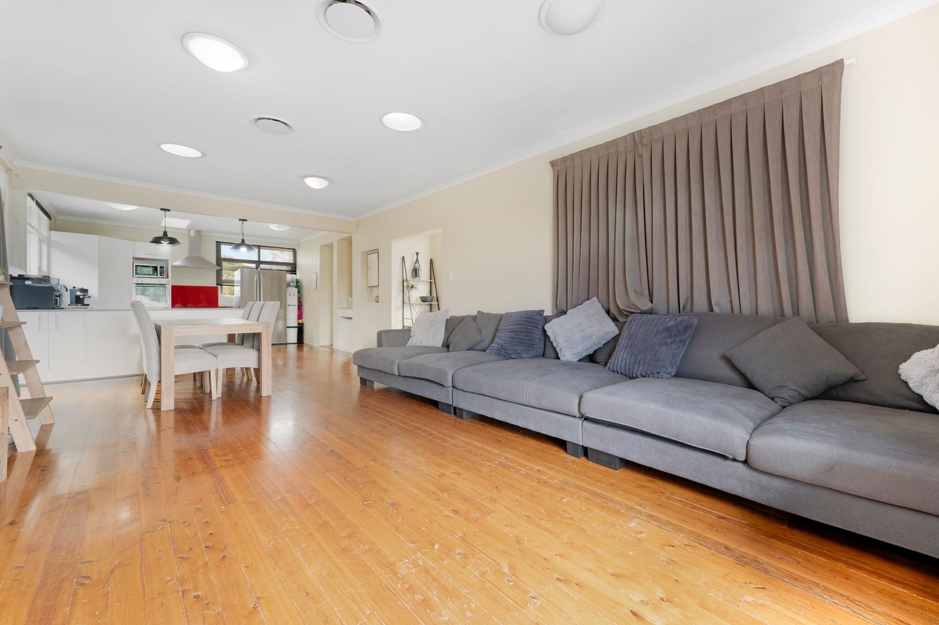 2 Brock Avenue — photo 10 of 26
