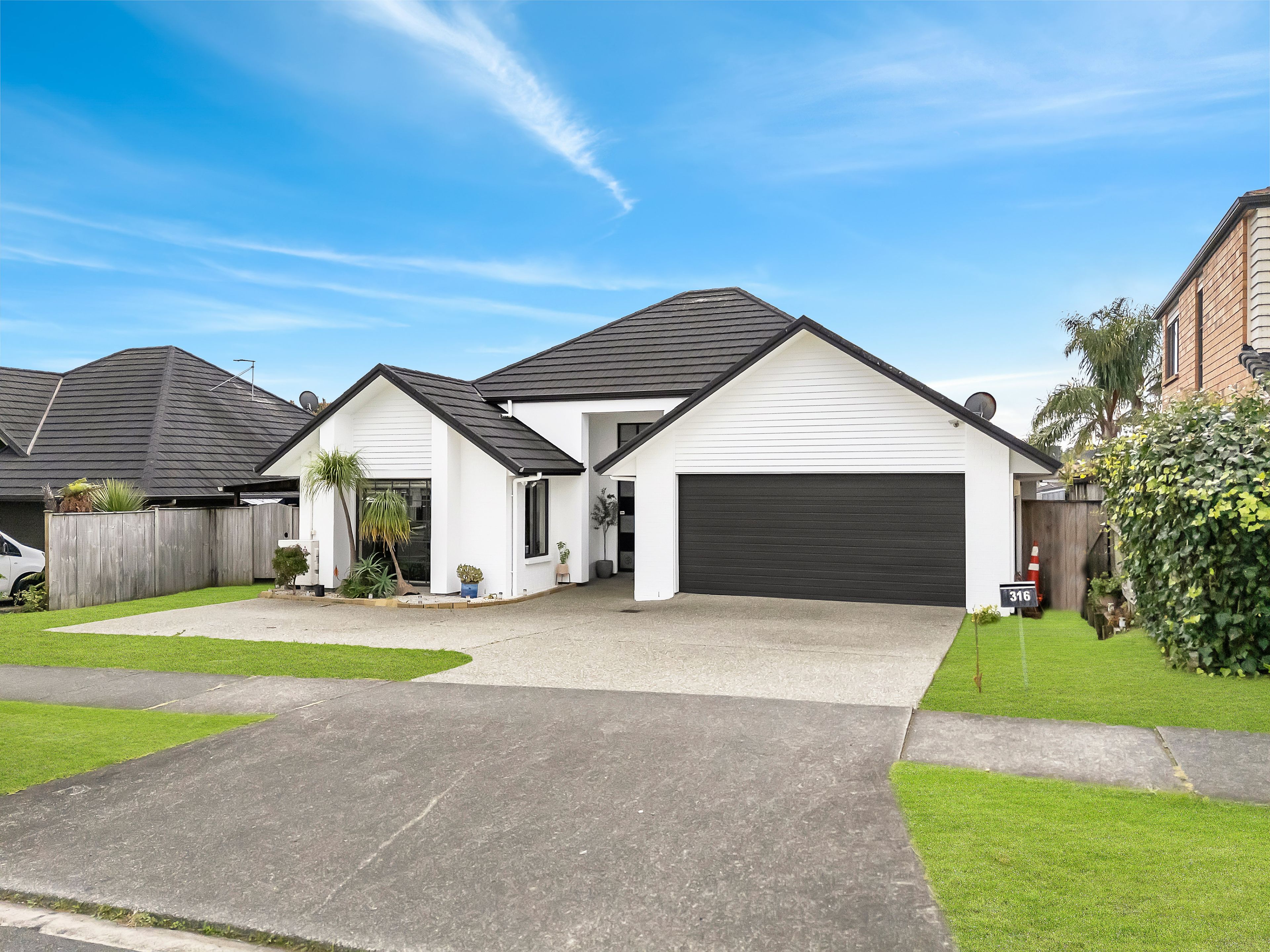 316 Ormiston Road, Flat Bush, Manukau City
