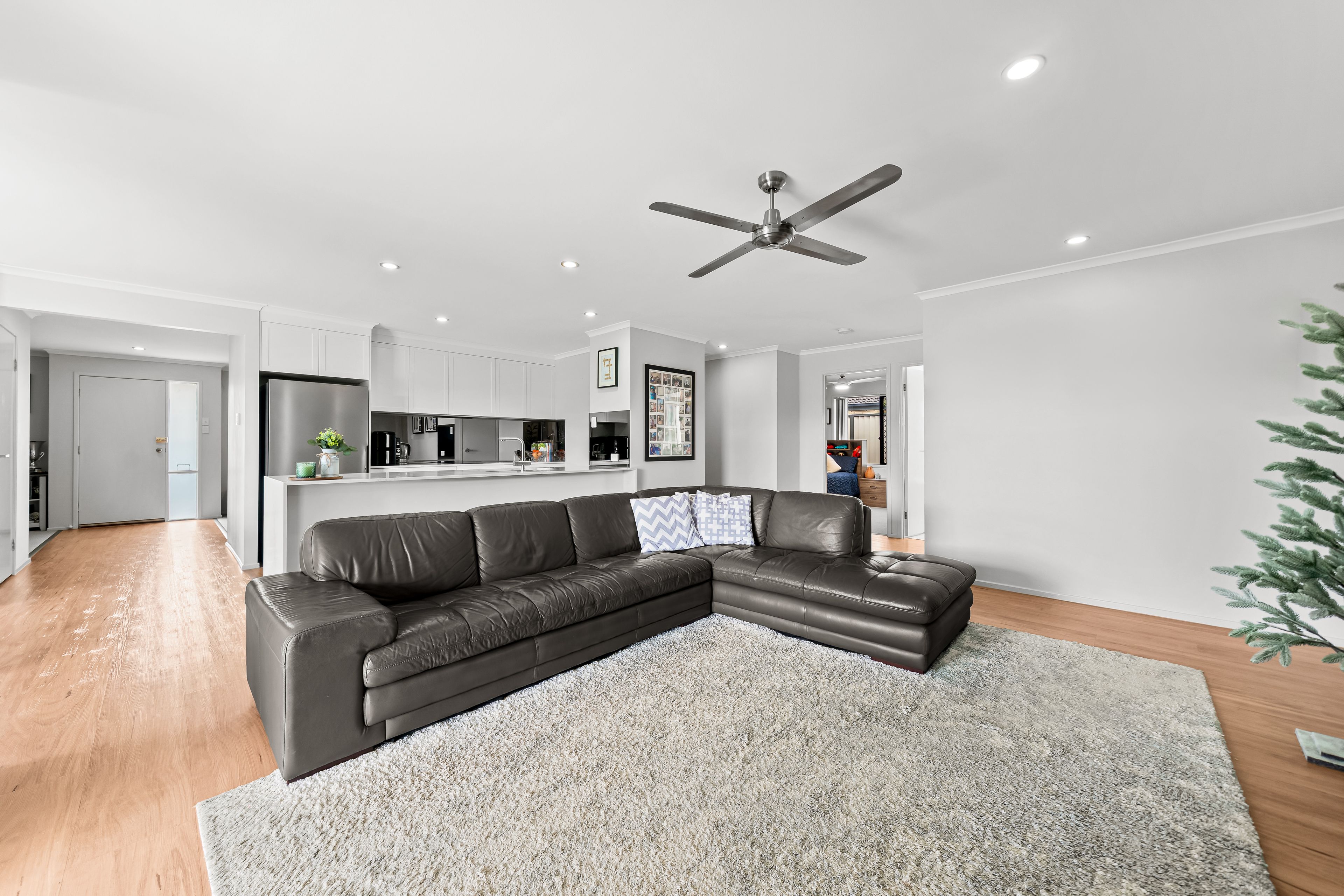 29 Oakview Street — photo 7 of 19